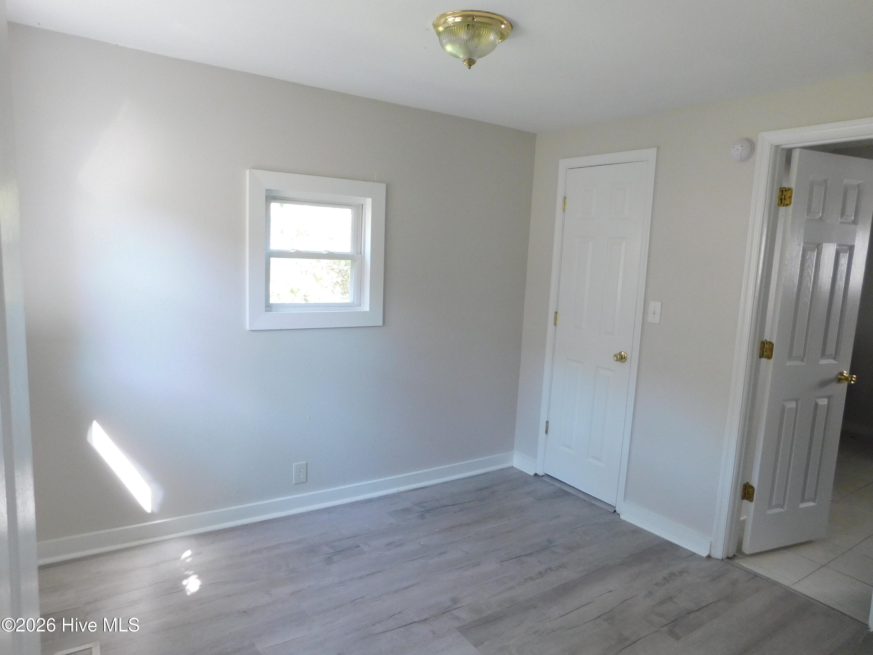 Single Family Residence at 518 Edge Street, Elizabeth City, NC 27909, photo 8 of 23