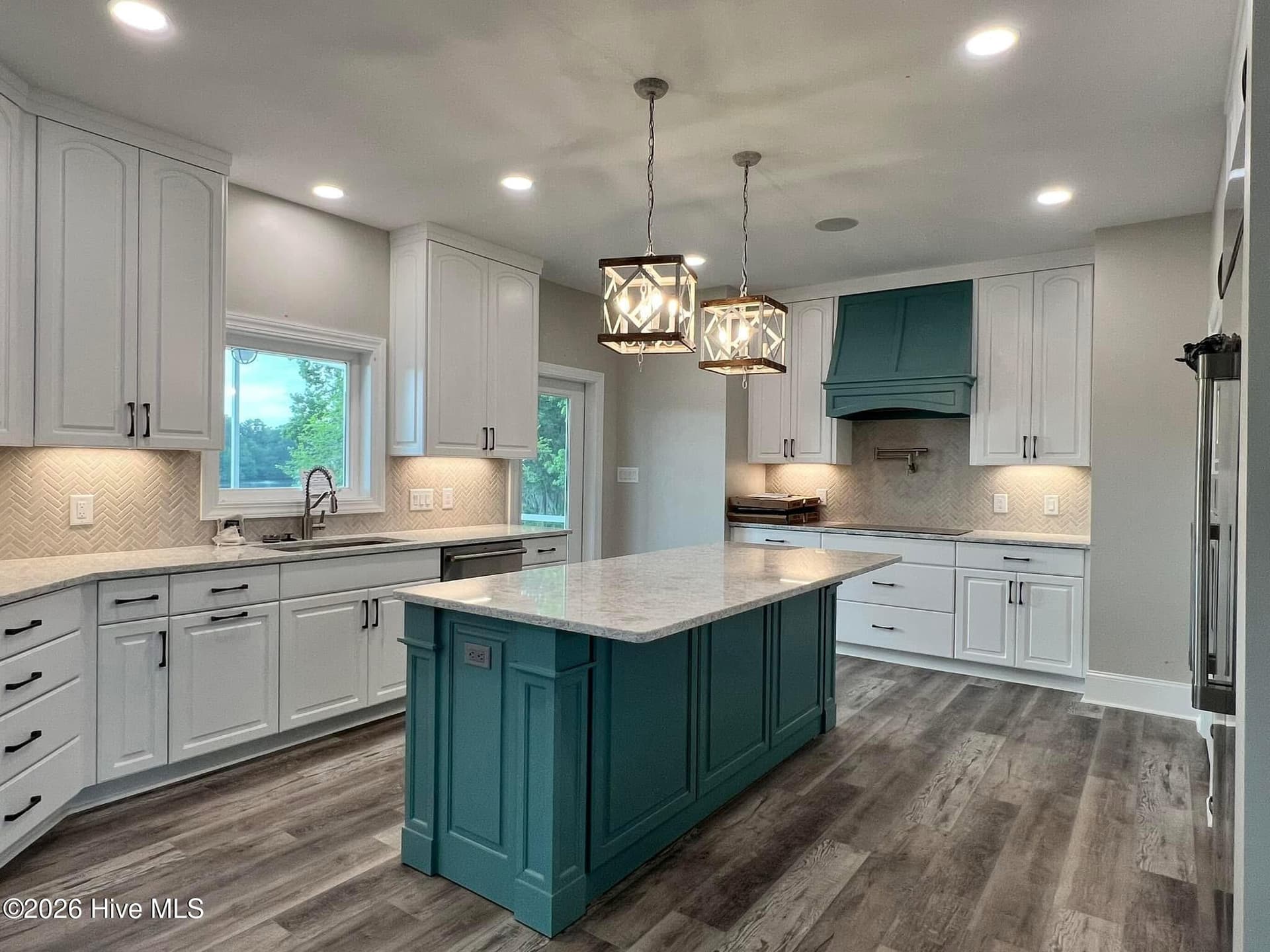 Single Family Residence at 248 Highwood Lane, New Bern, NC 28562, photo 6 of 78