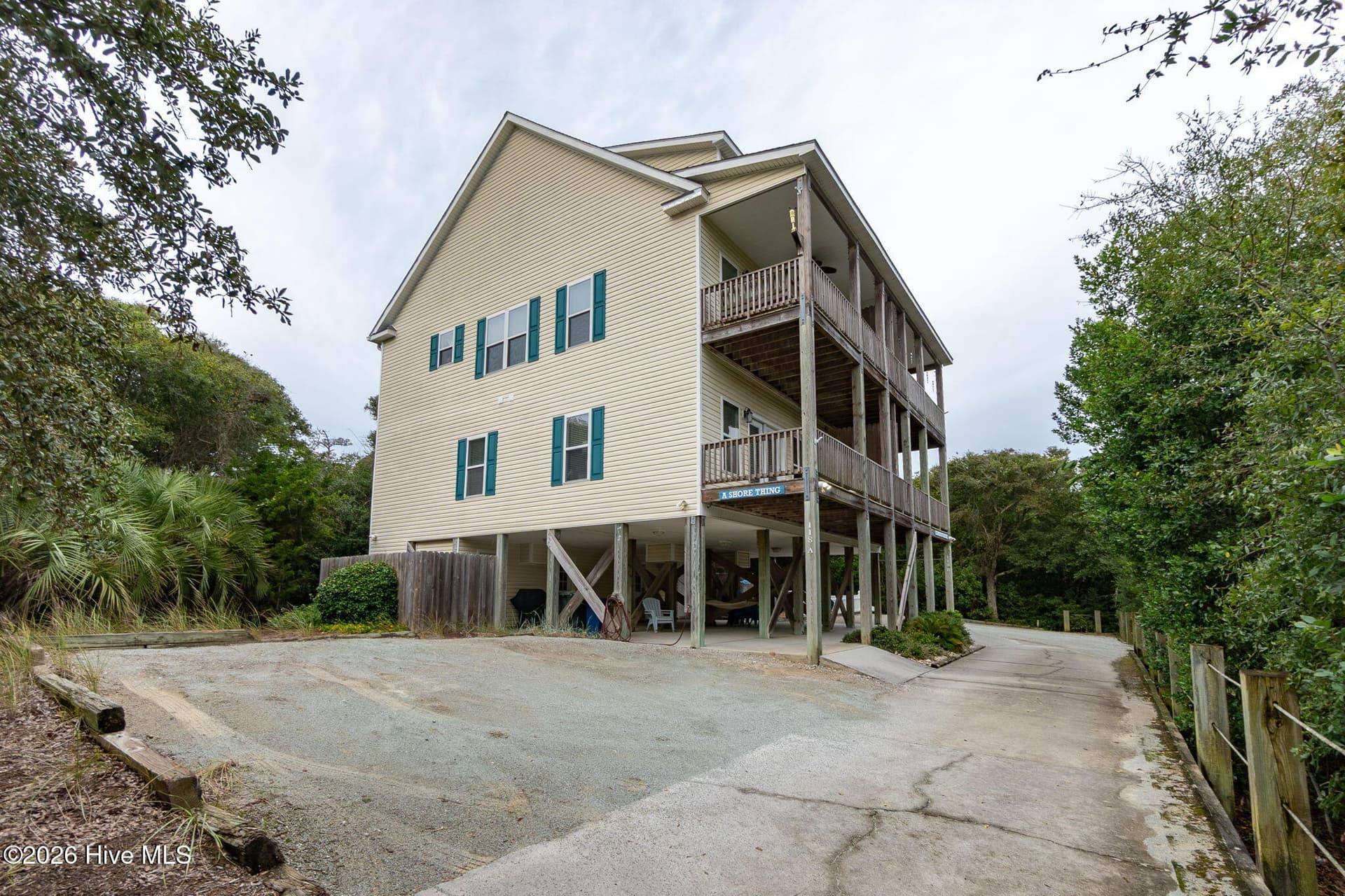 Townhouse at 118 Shell Drive West, Emerald Isle, NC 28594, photo 4 of 67