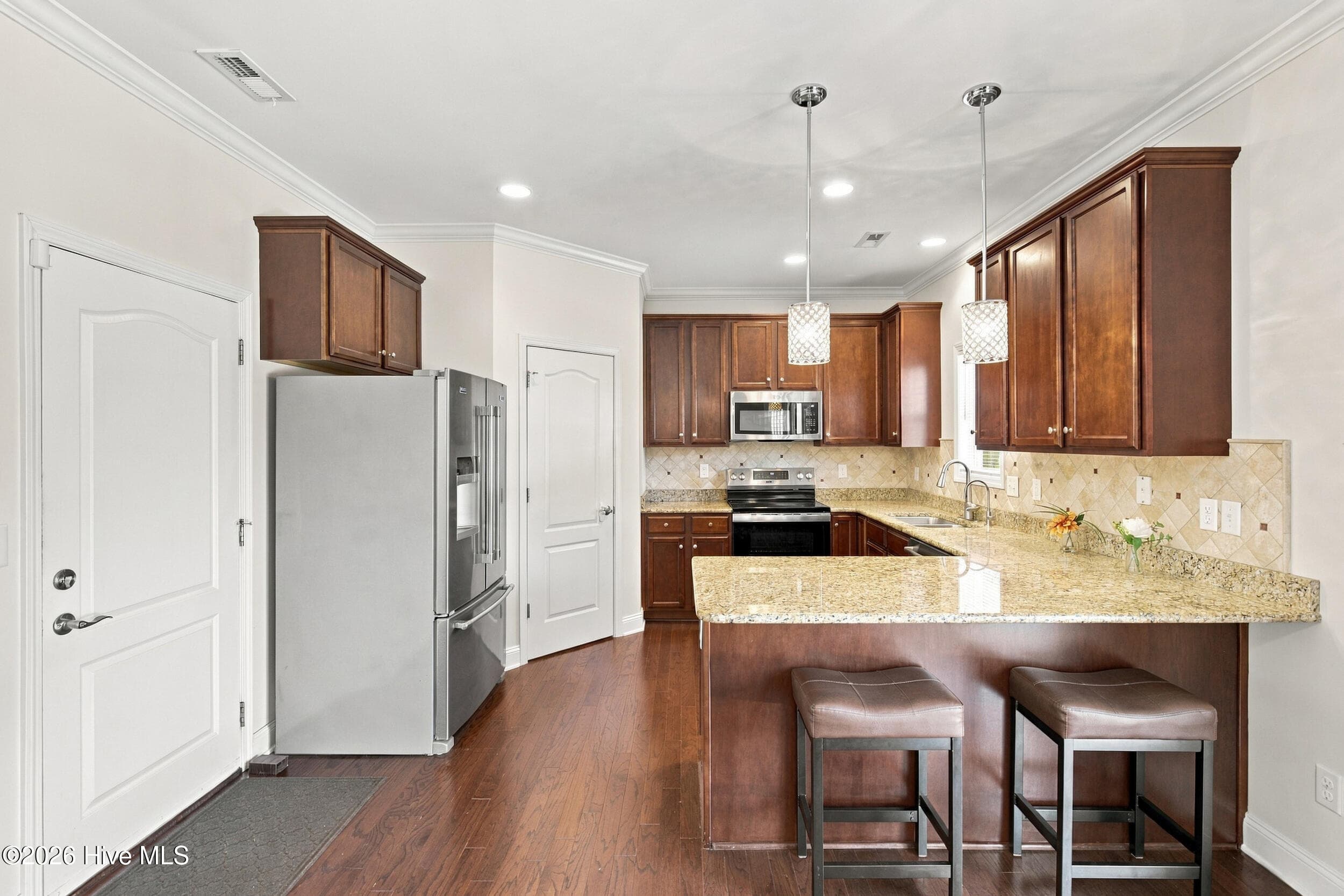 Single Family Residence at 1570 Stones Edge Loop, Wilmington, NC 28405, photo 13 of 64