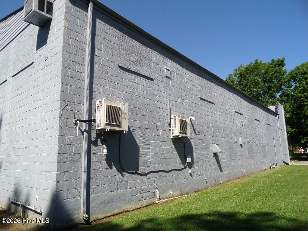 Business at 3865 S Main Street, Farmville, NC 27828, photo 53 of 57