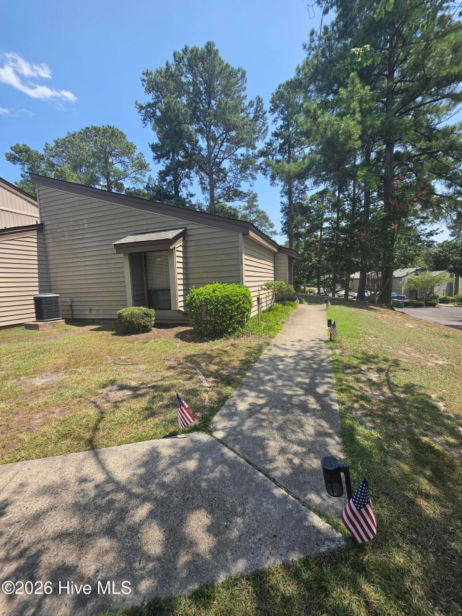 Condominium at 118 The Bunkers, Aiken, SC 29803, photo 6 of 40