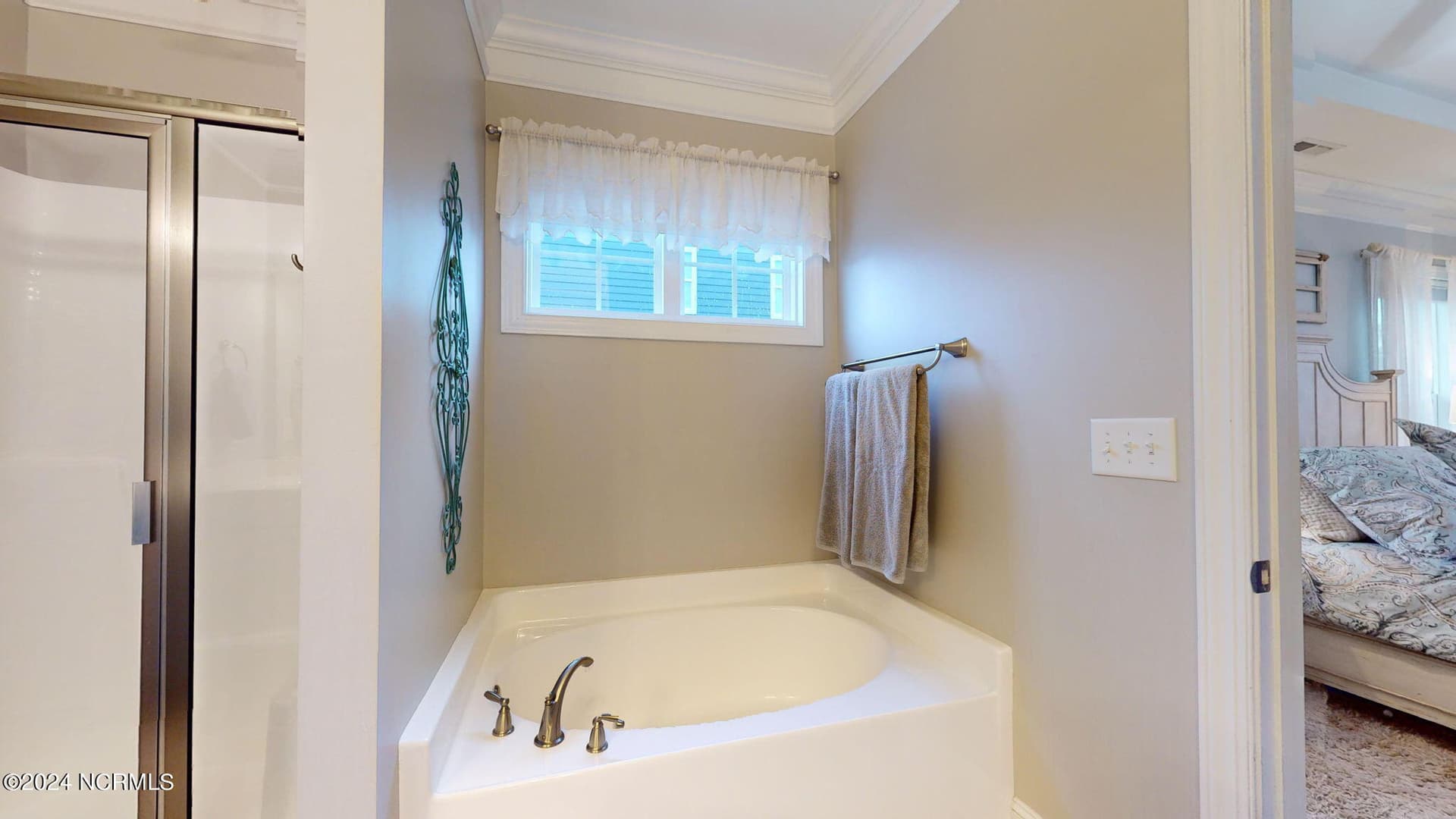 Single Family Residence at 407 Cutter Way, Newport, NC 28570, photo 25 of 80