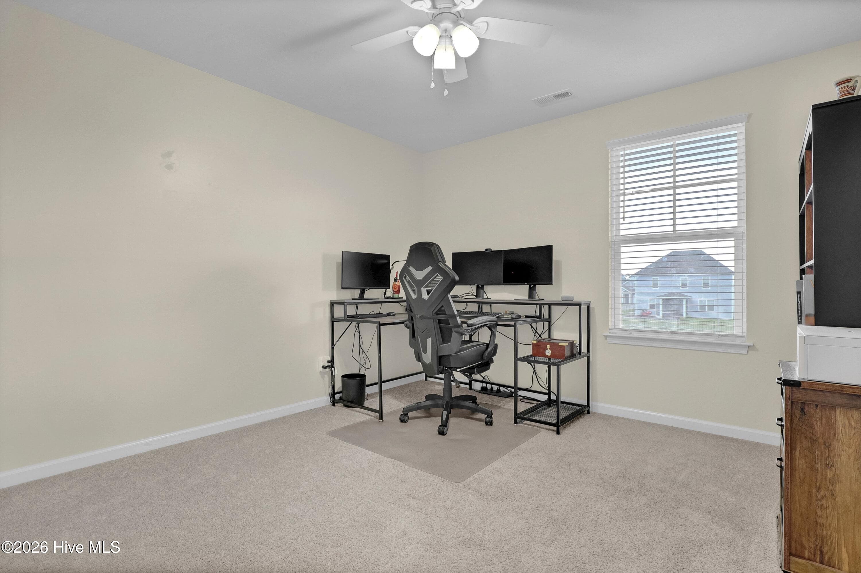 Single Family Residence at 111 Colonial Heights Drive, Hampstead, NC 28443, photo 18 of 31