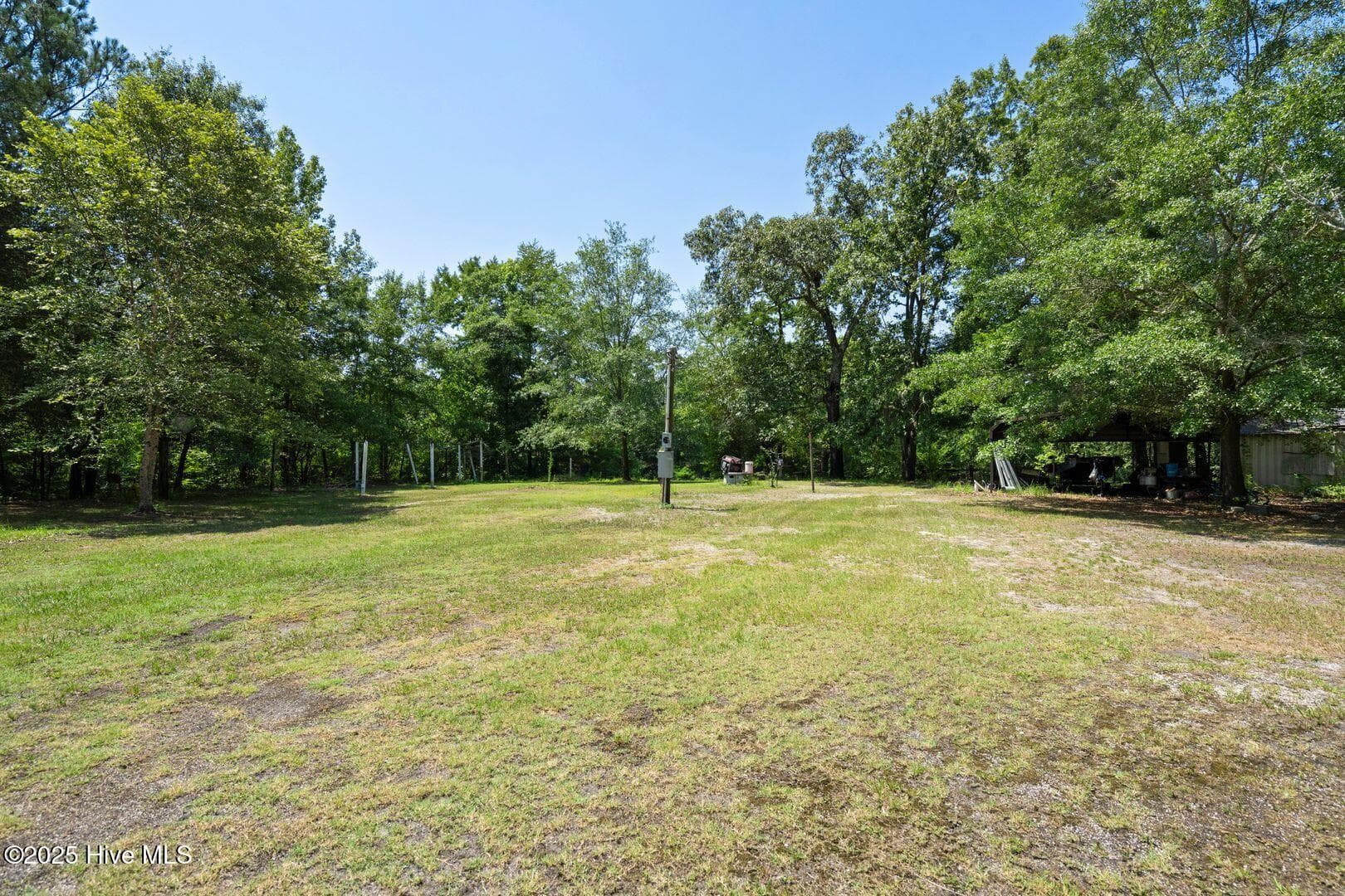 Single Family Residence at 350 Murray Turner Farm Road, Burgaw, NC 28425, photo 4 of 4