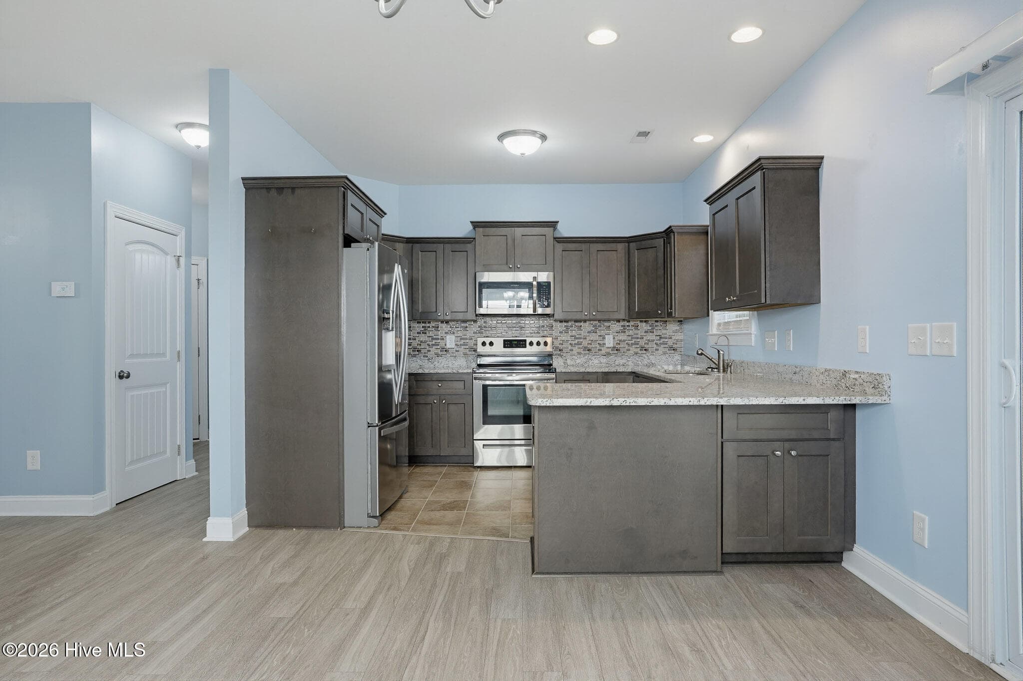 Single Family Residence at 211 Derby Downs Drive, Sneads Ferry, NC 28460, photo 21 of 61
