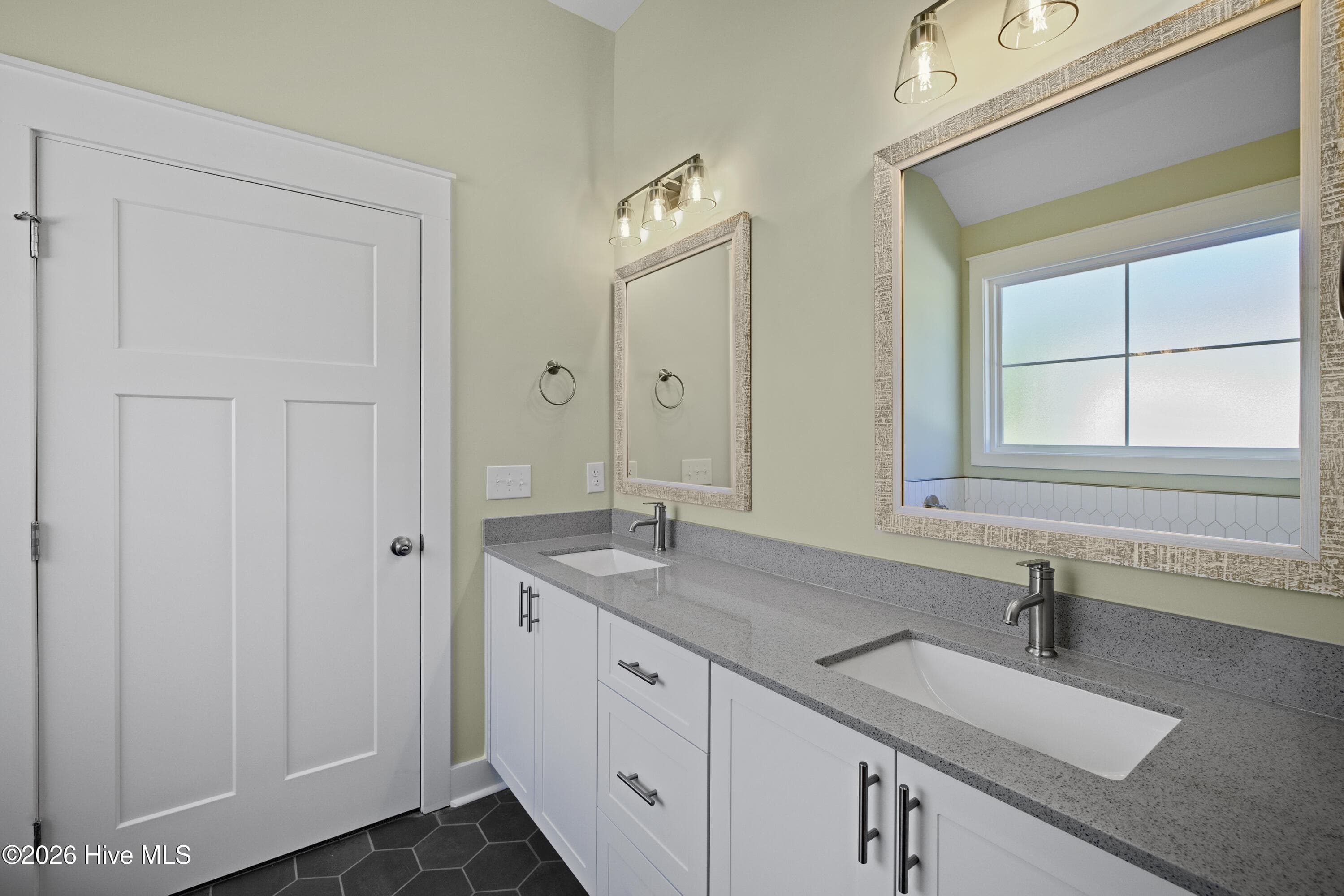 Relaxing wall color - 1644 Bellingham Drive, Beech Island, SC 29842