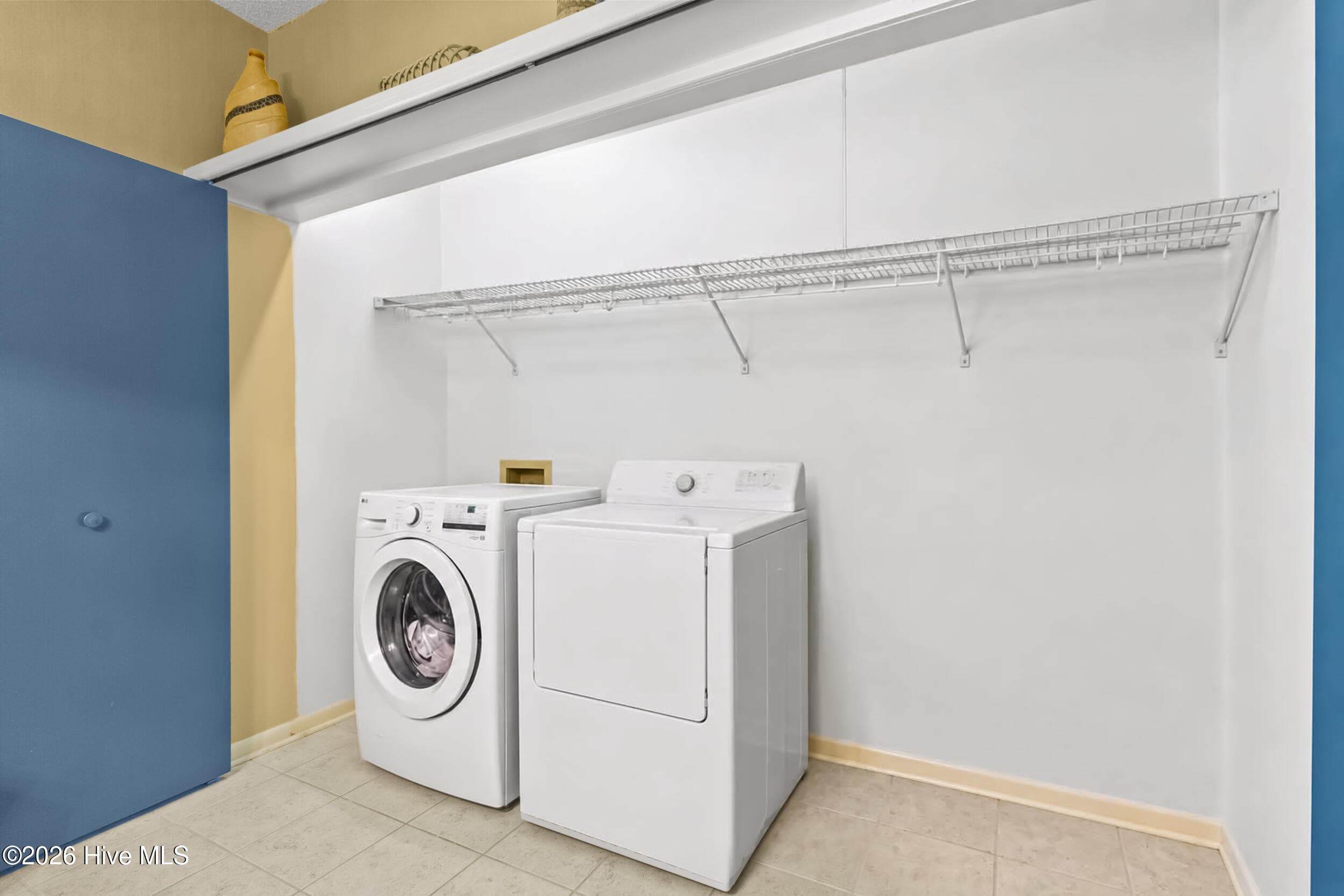 Laundry - 3306 Peppercorn Road, New Bern, NC 28562