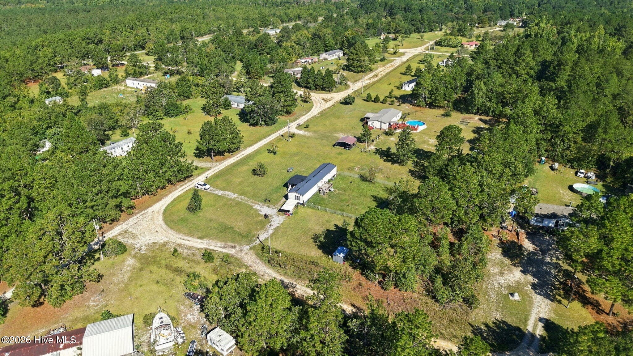 Manufactured Home at 135 Meadow Lane, Hamlet, NC 28345, photo 8 of 38
