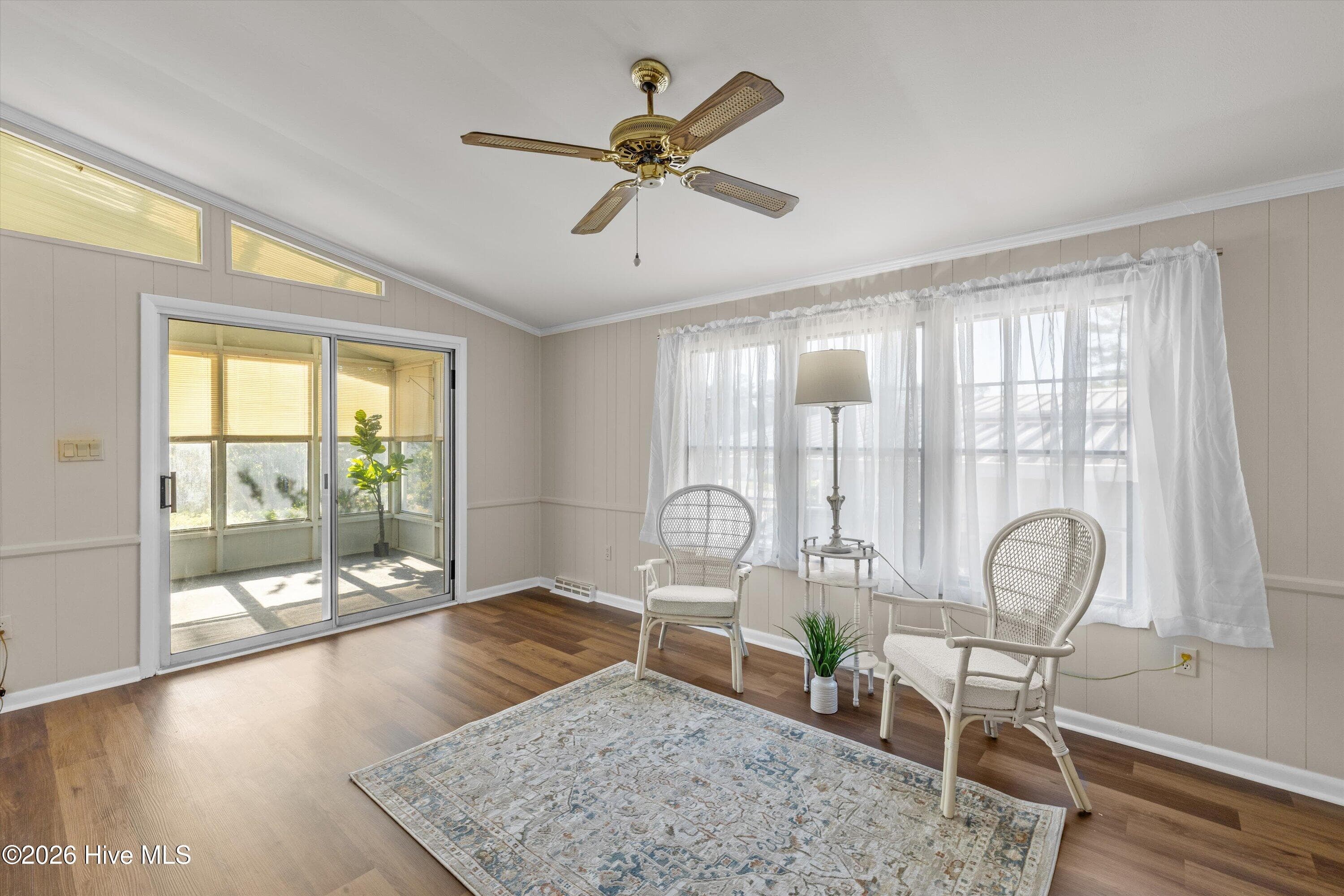 lots of sunlight - 107 Constitution Avenue, Martinez, GA 30907