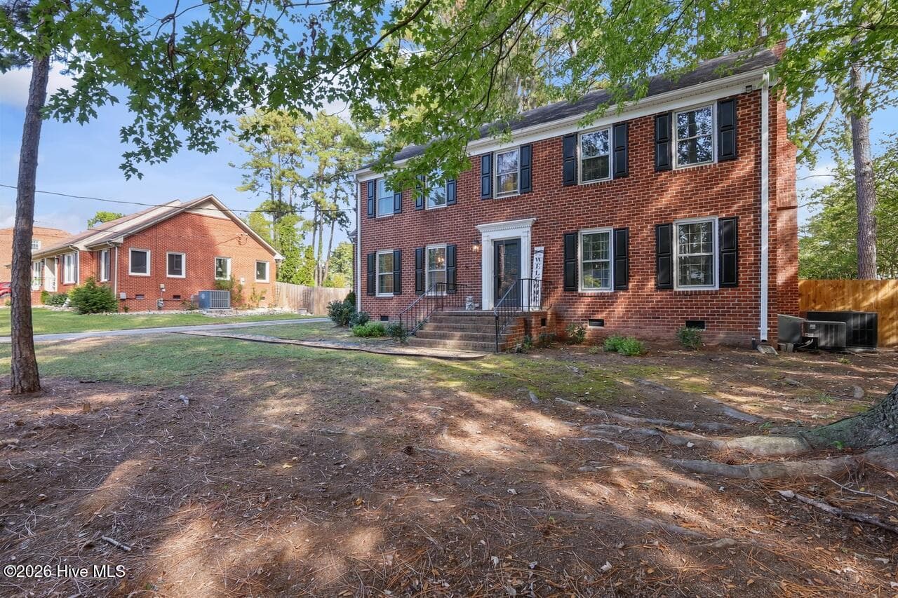 Single Family Residence at 2404 Canal Drive NW, Wilson, NC 27896, Wilson, photo 2 of 41