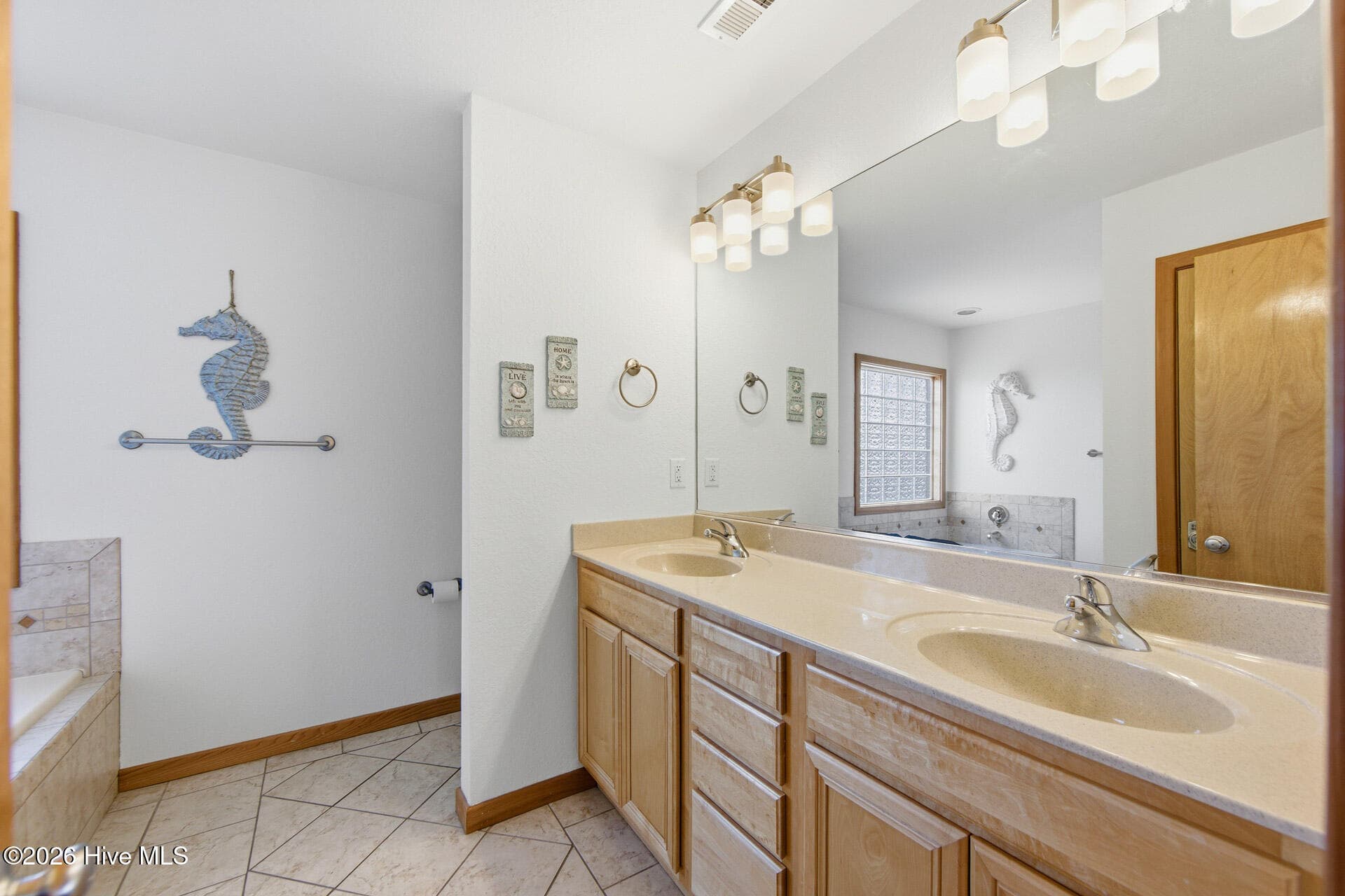 3rd Floor Primary Attached Bathroom - 767 Gulfstream Court, Corolla, NC 27927