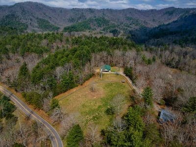 Single Family Residence at 1132 Hells Hollow Road, Blue Ridge, GA 30513, photo 3 of 60