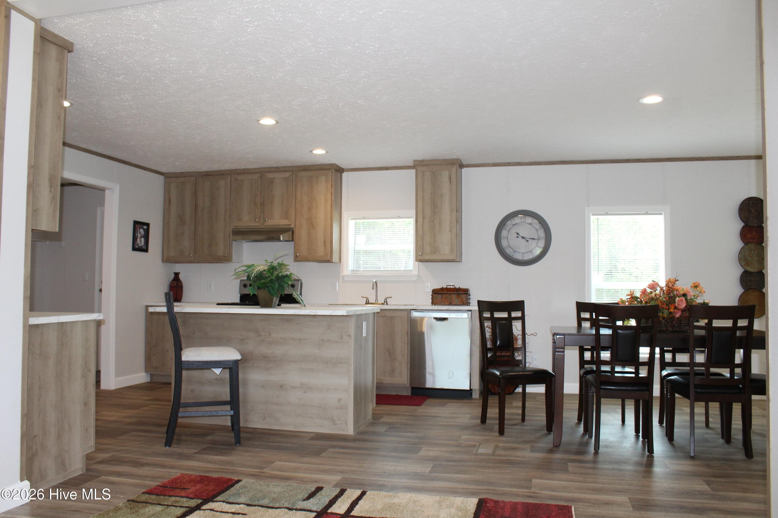 Manufactured Home at 950 Blind Bridge Road, Magnolia, NC 28453, photo 15 of 32
