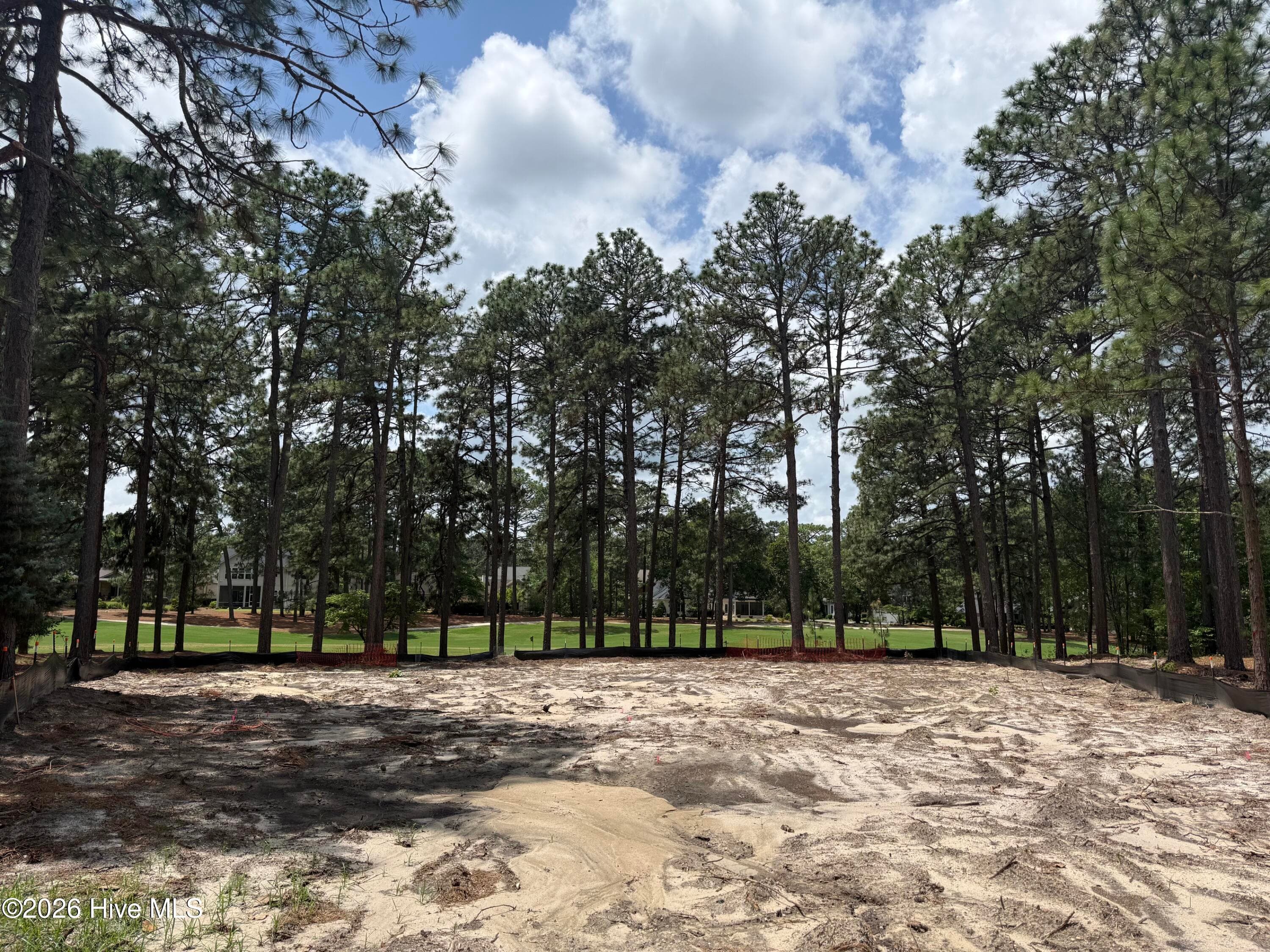 Single Family Residence at 3 Greenock Court, Pinehurst, NC 28374, photo 2 of 15