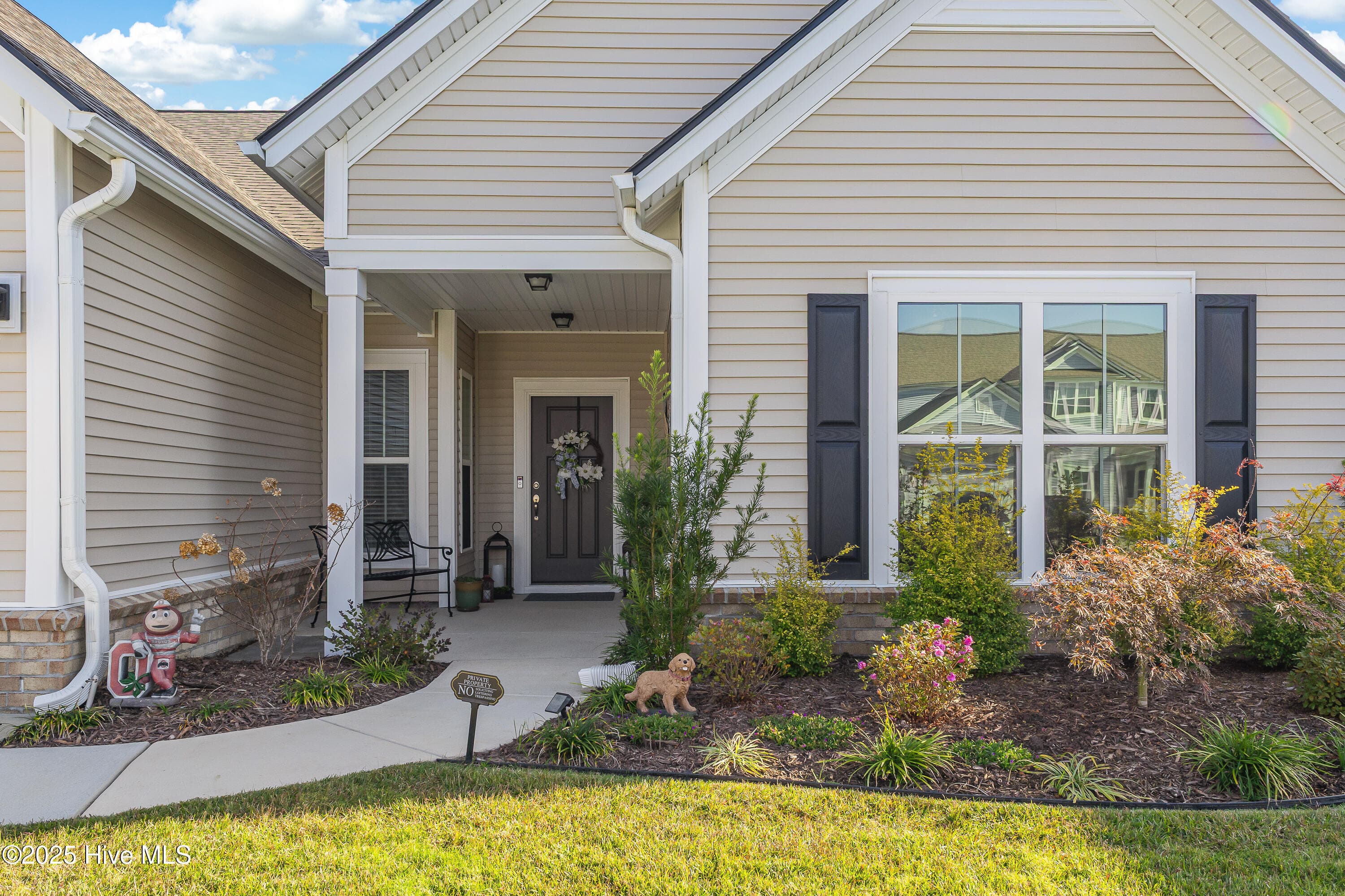 Single Family Residence at 113 Eagle Claw Drive, Calabash, NC 28467, photo 3 of 55
