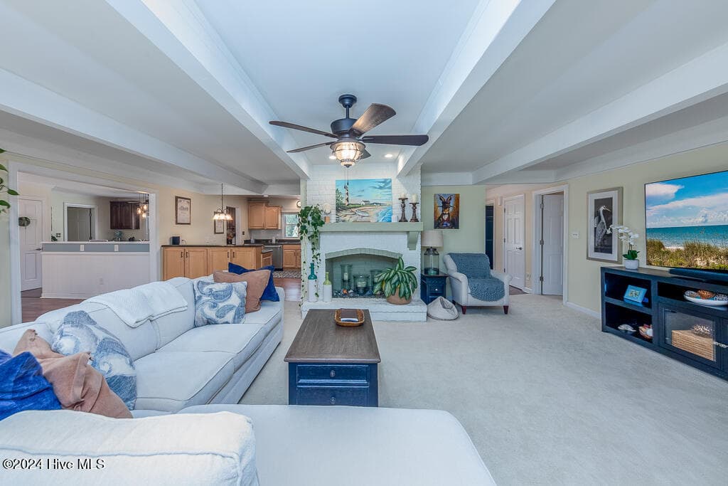 Living Room Area - 121 Harbour Drive, Hubert, NC 28539
