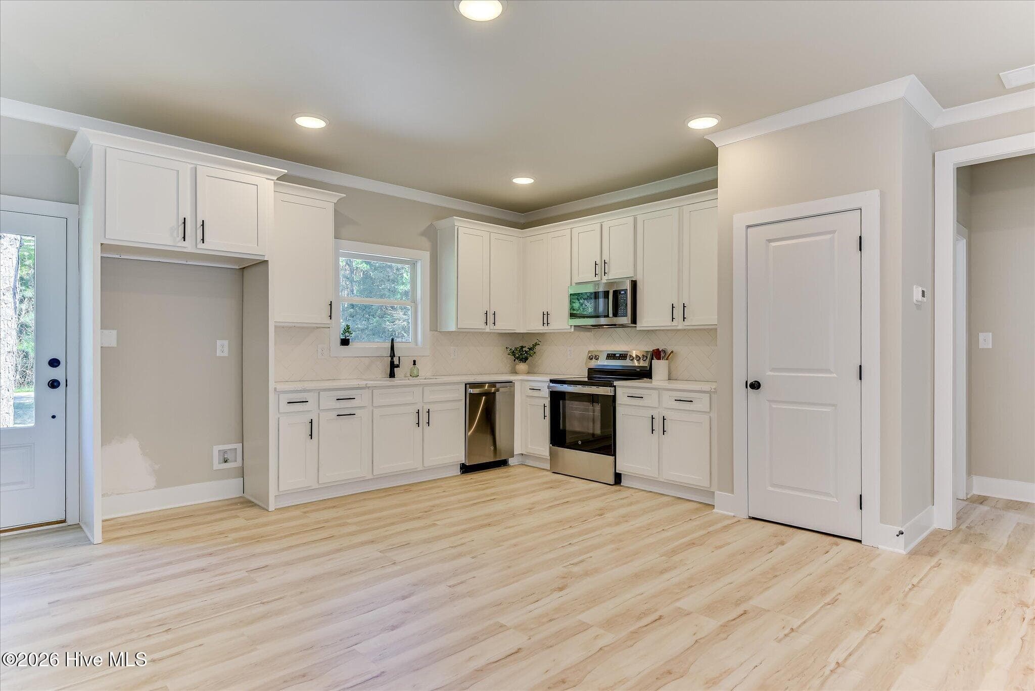Single Family Residence at 1198 Sunset Cove, Tignall, GA 30668, photo 15 of 50