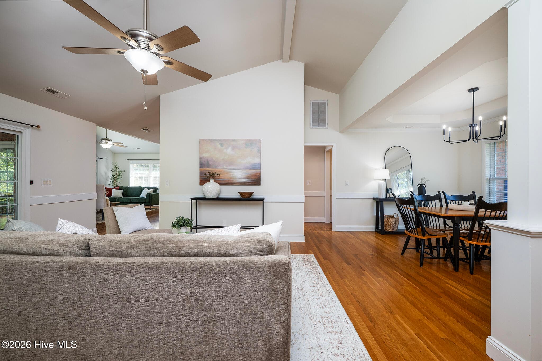 Open Concept Living Space - 5505 Blackbeard Lane, New Bern, NC 28560