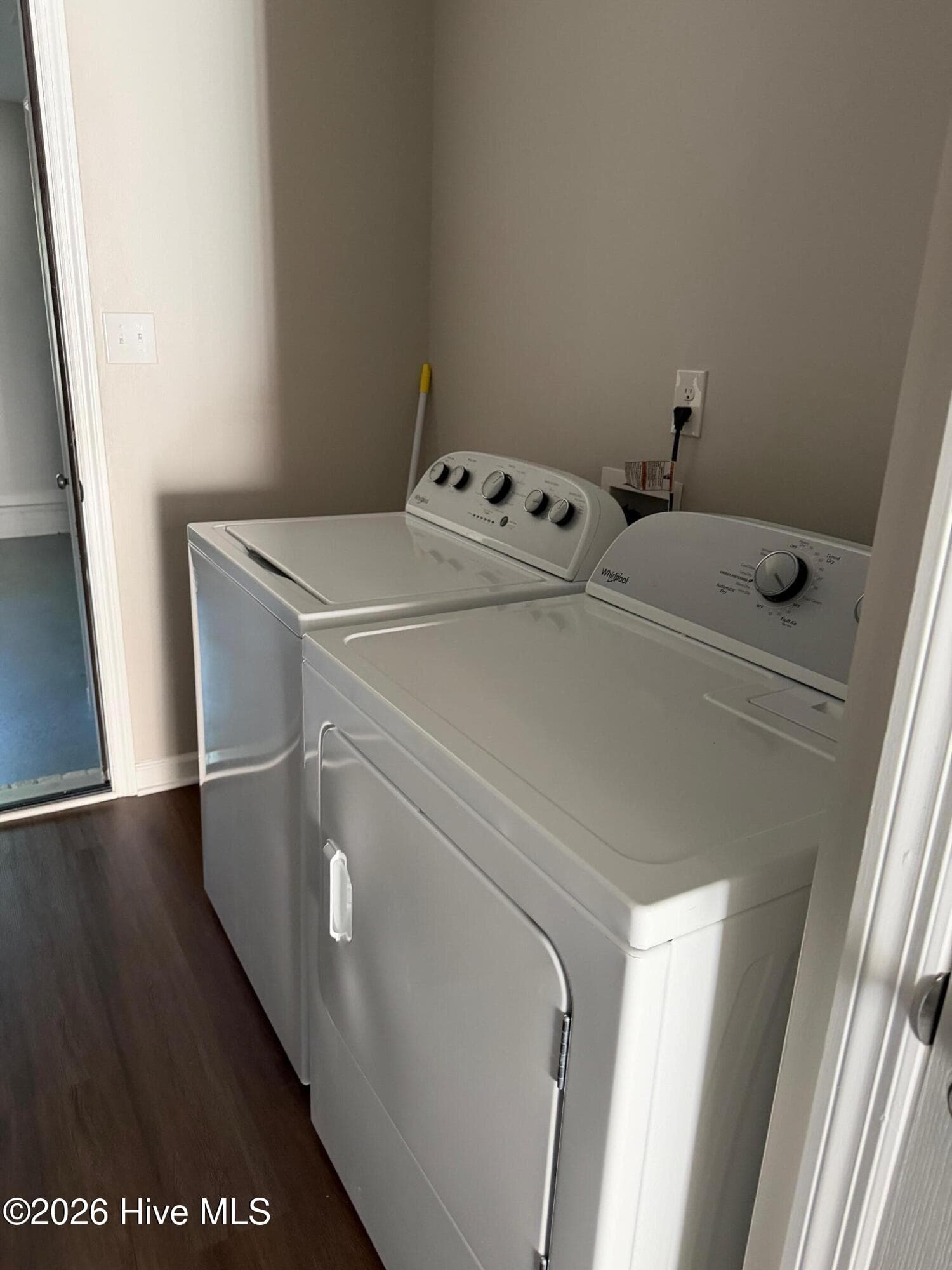 Laundry - 7012 N Northbend Road, Wilmington, NC 28411