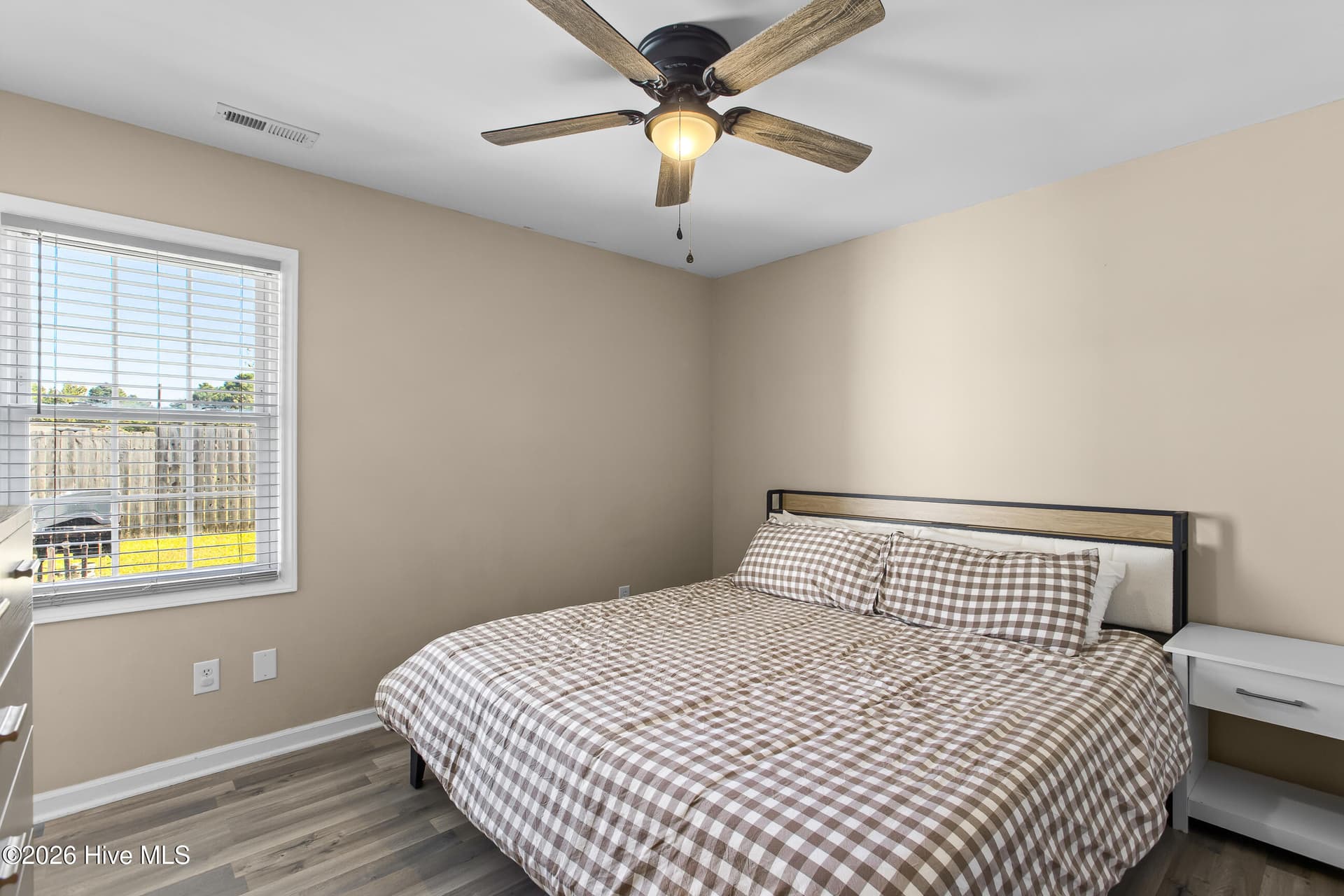 Single Family Residence at 408 Foxtrace Lane, Hubert, NC 28539, photo 14 of 35