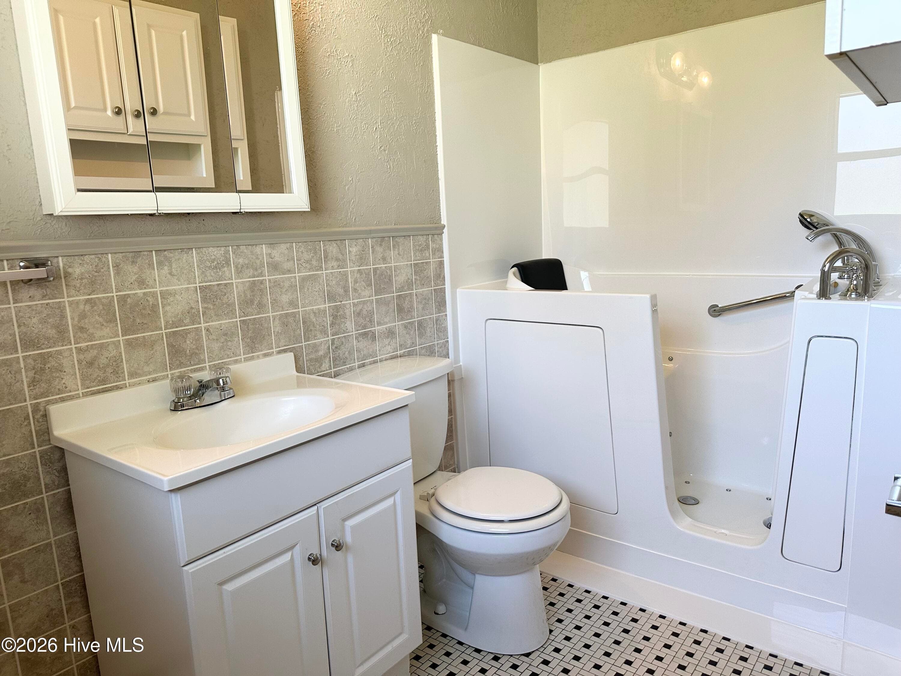 Owner's Bathroom - 1715 Fairwood Drive, Augusta, GA 30909