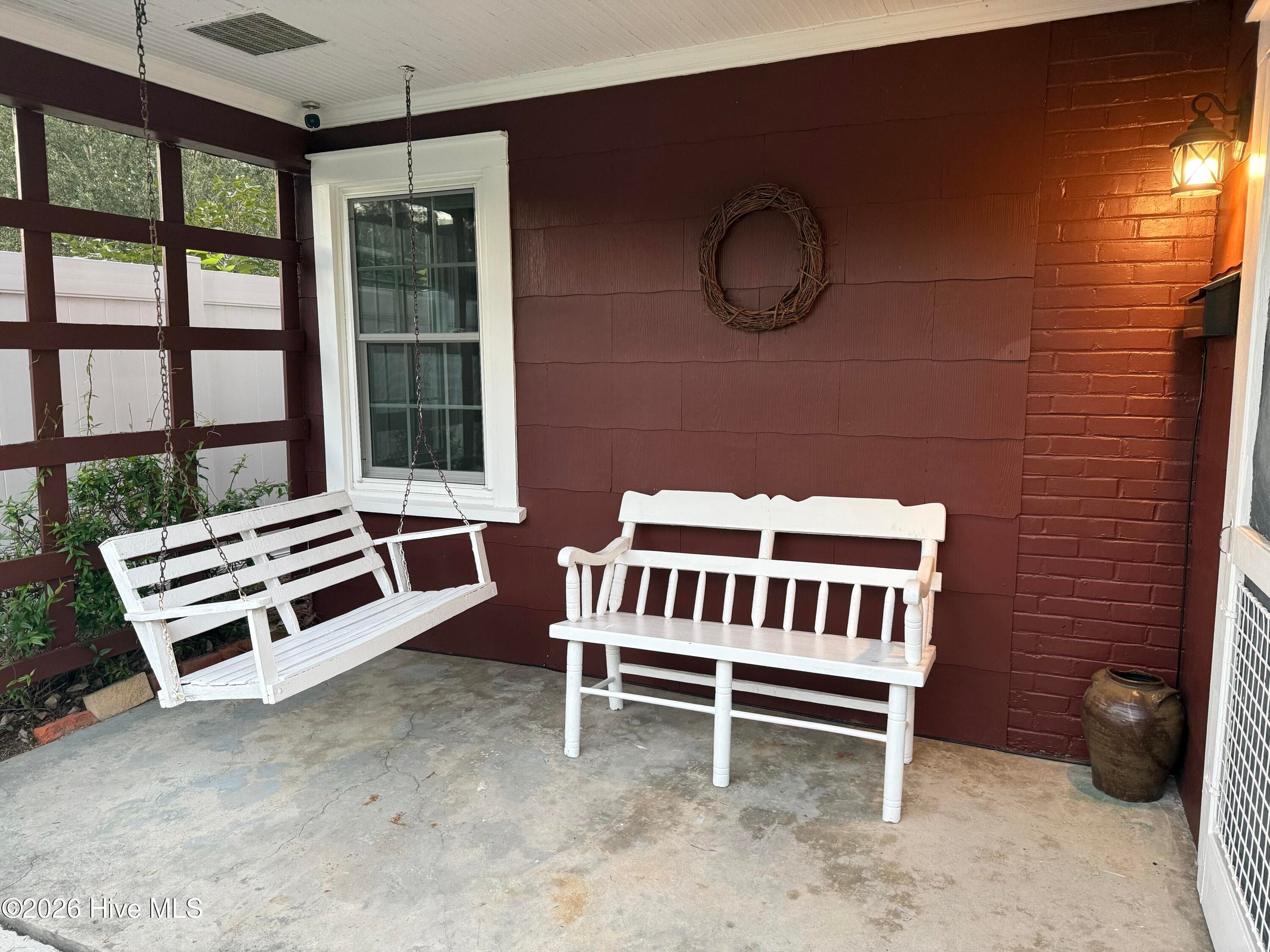 Front Porch - 322 River Road, Washington, NC 27889, Washington