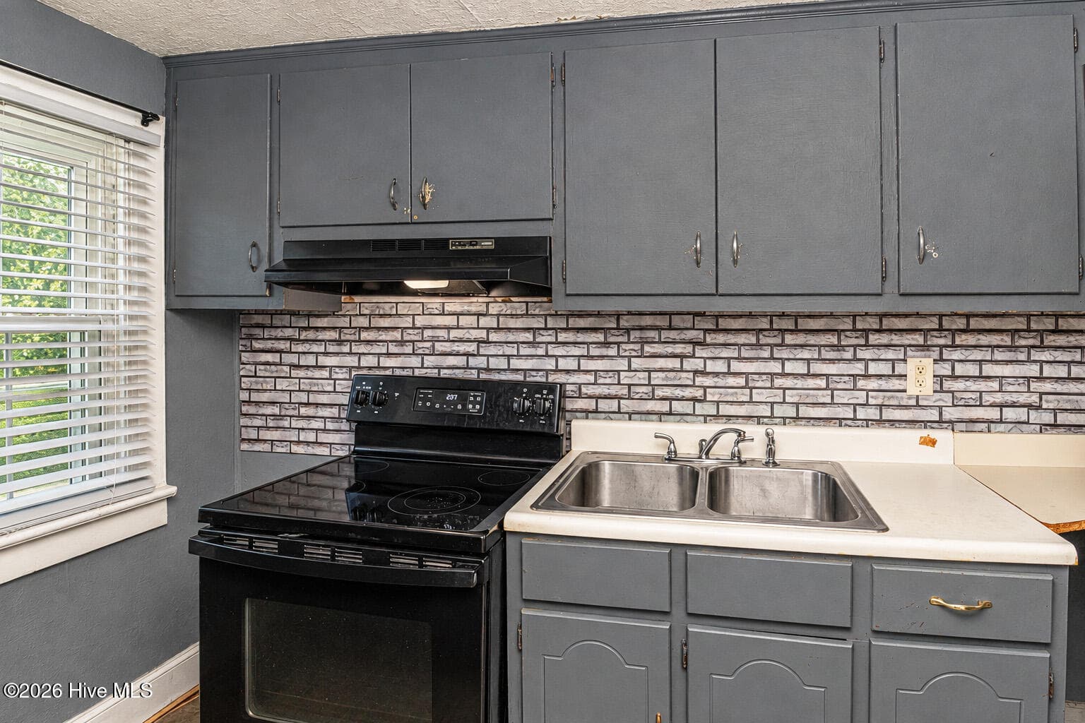 Kitchen view 2 - 1601 Washington Street E, Wilson, NC 27893