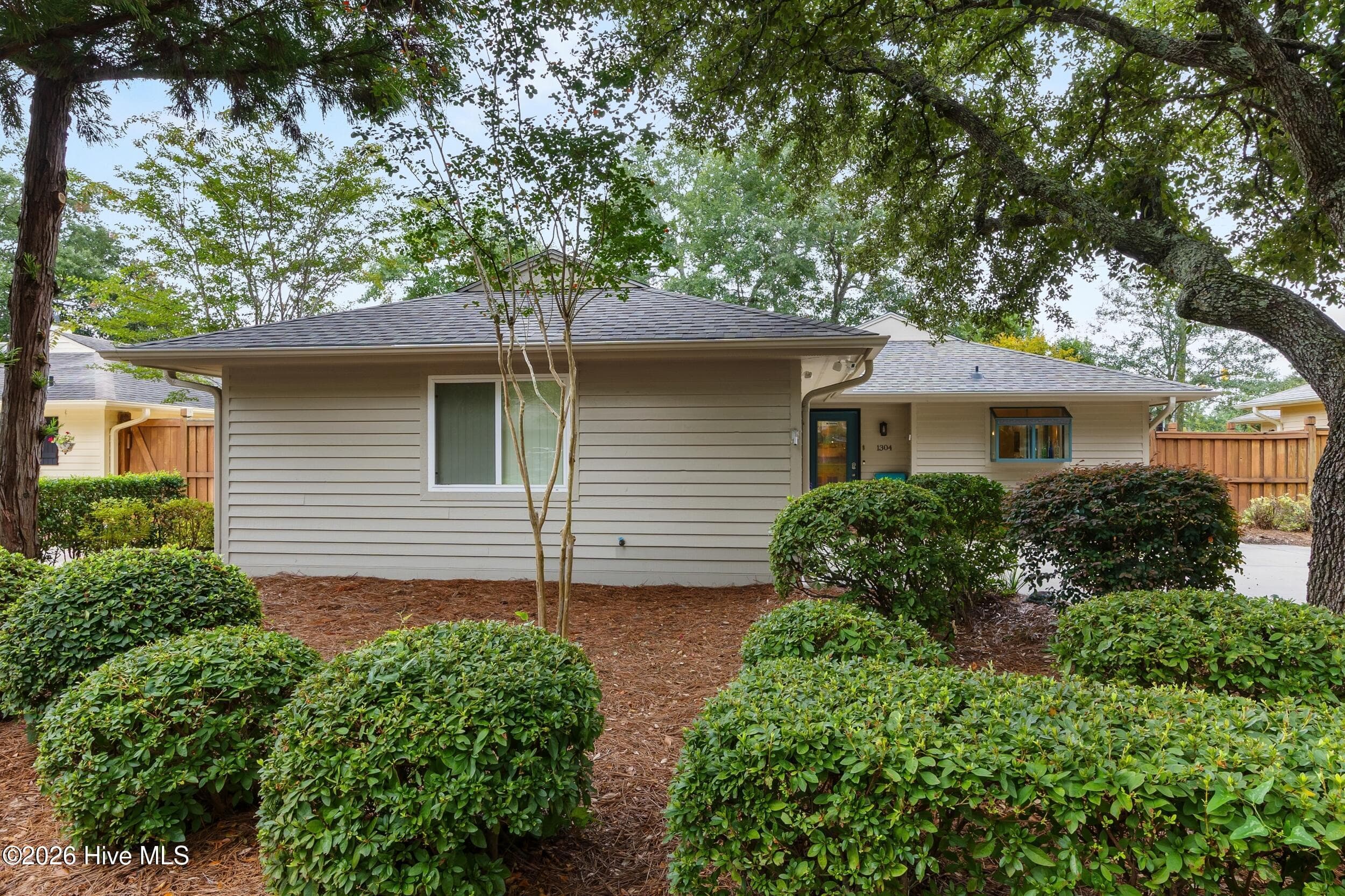 Single Family Residence at 1304 Two Mile Circle E, Wilmington, NC 28405, photo 2 of 53