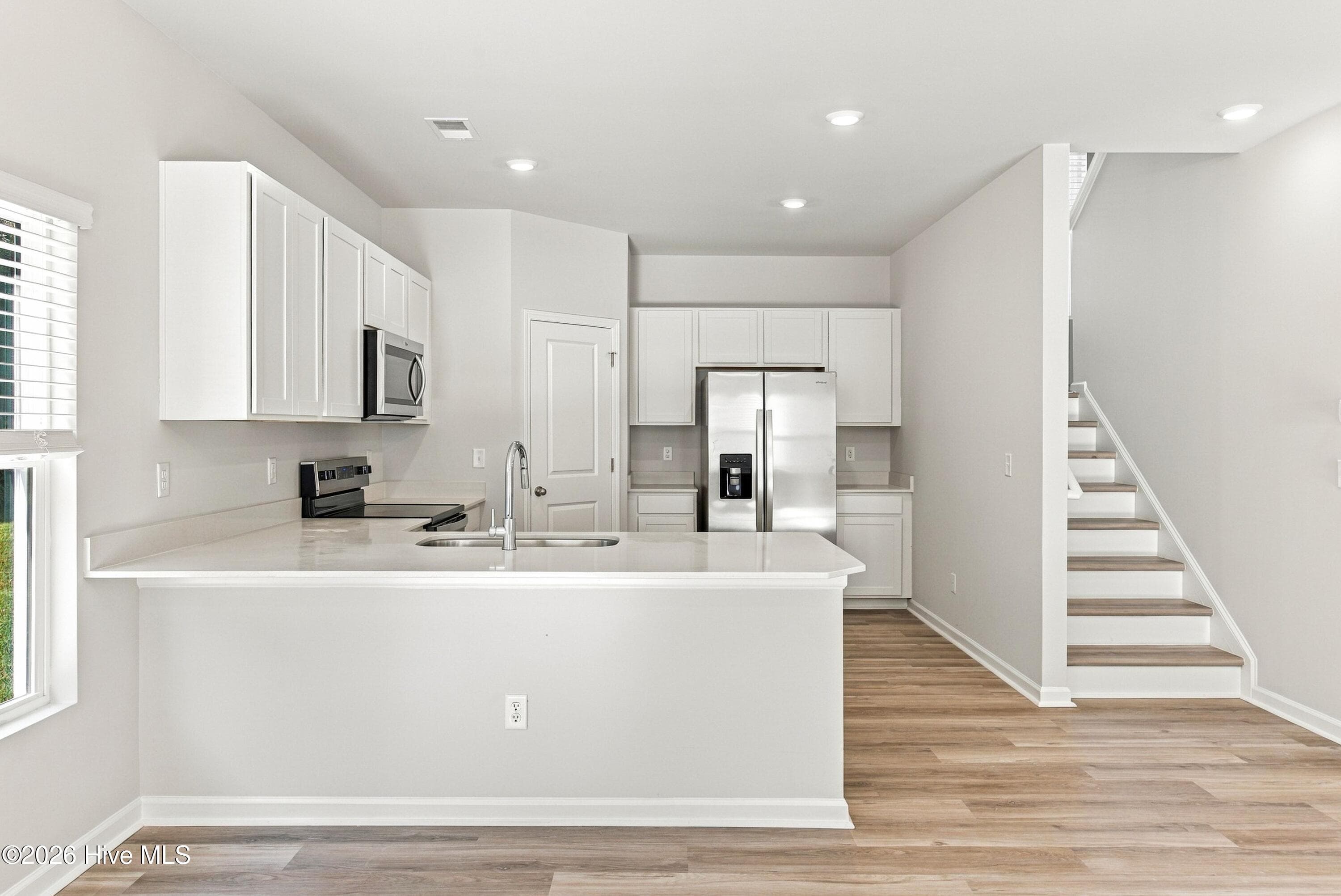 Single Family Residence at 150 N Squires Run Lane, Richlands, NC 28574, photo 13 of 48