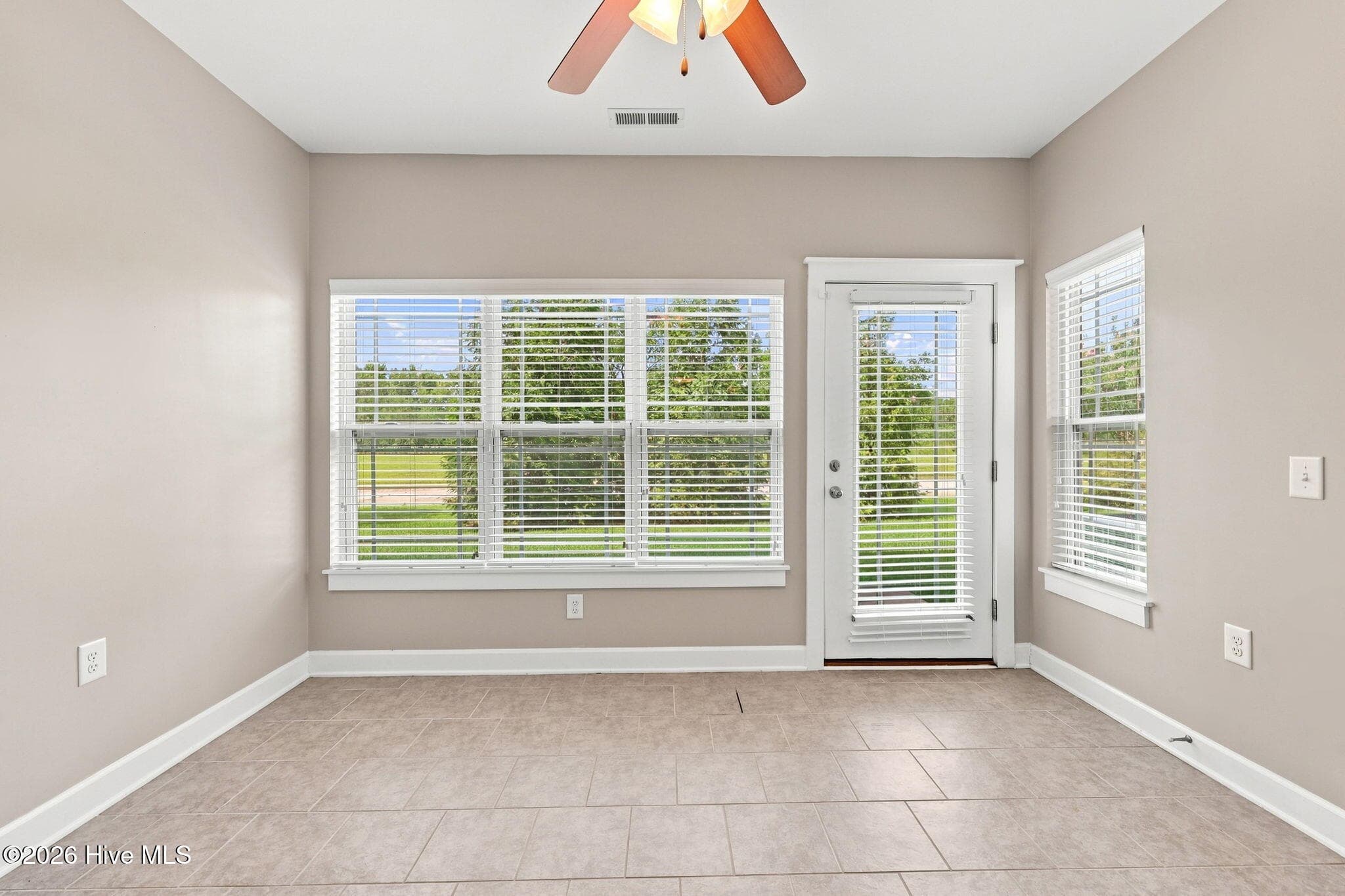 Condominium at 4428 Bluebill Drive 3, Greenville, NC 27858, photo 15 of 45