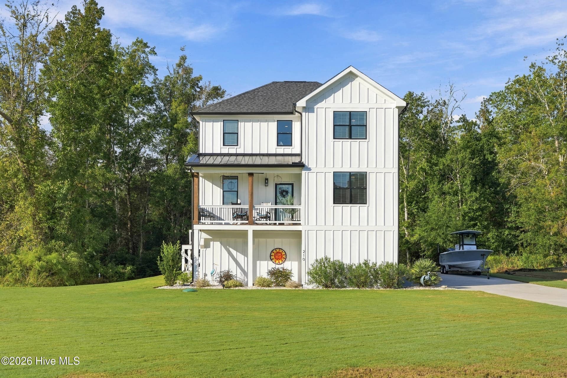 Single Family Residence at 210 River Oats Court, Holly Ridge, NC 28445, photo 5 of 69
