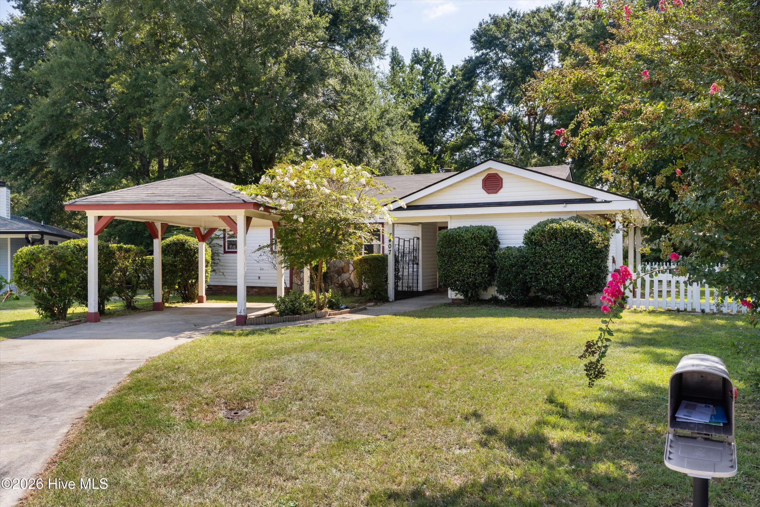Single Family Residence at 4407 Goshen Lake Drive S, Augusta, GA 30906, photo 2 of 44