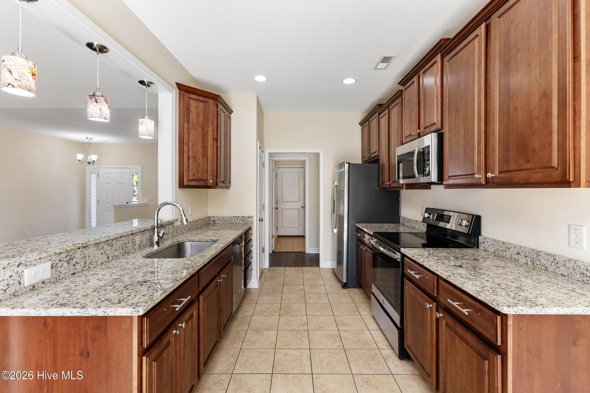 Single Family Residence at 7 Edinburgh Drive, Shallotte, NC 28470, photo 14 of 30