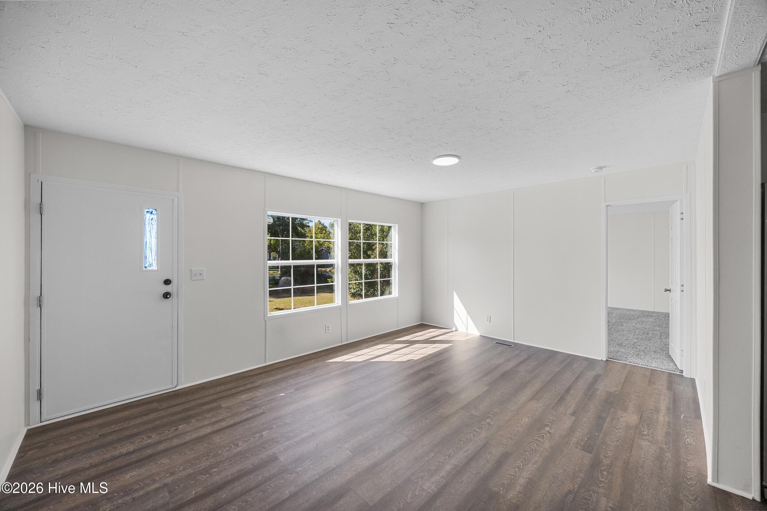 Manufactured Home at 2025 Teresa Drive, Castle Hayne, NC 28429, photo 10 of 40