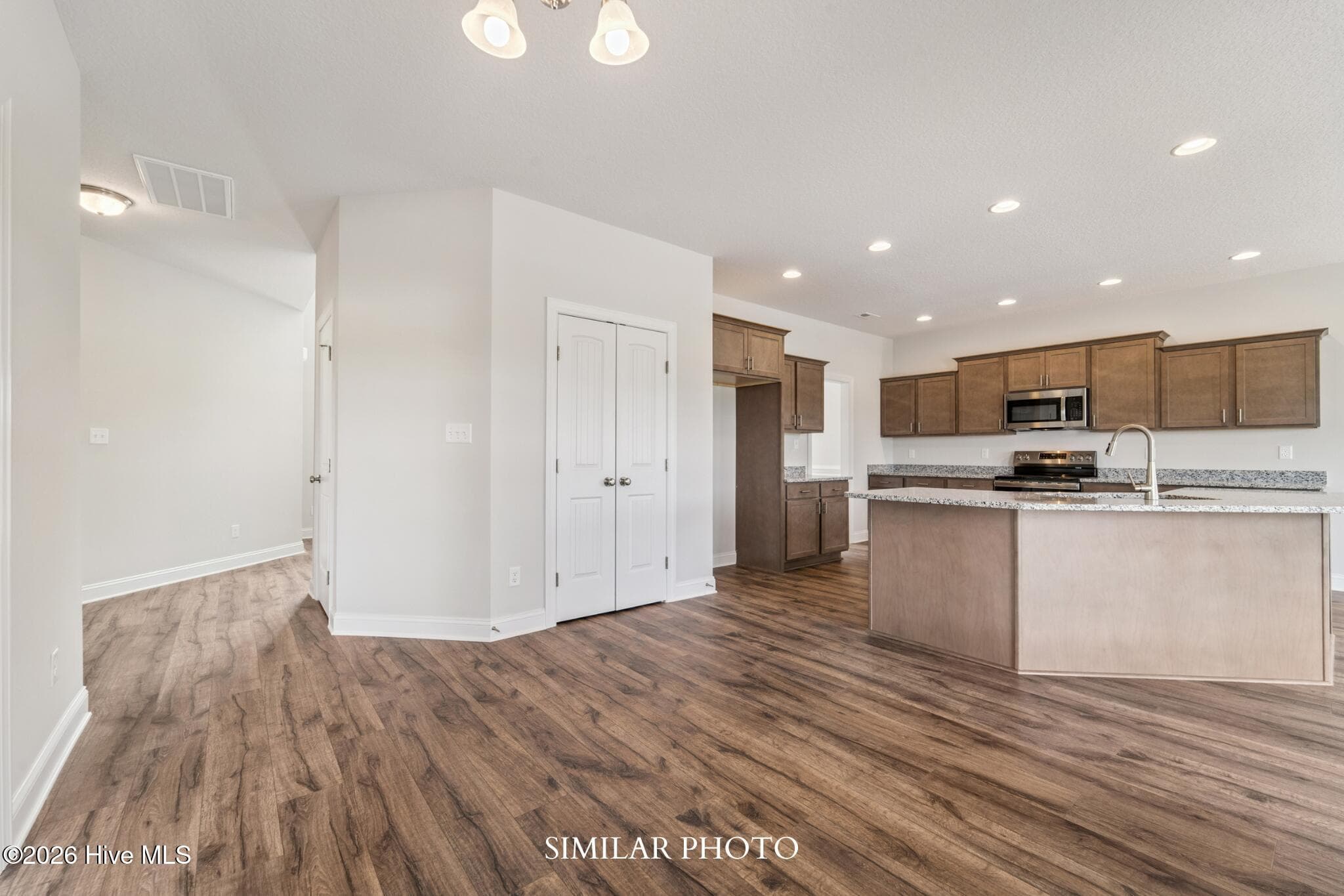 Single Family Residence at 613 Indigo Johnston Drive, Jacksonville, NC 28546, photo 21 of 73