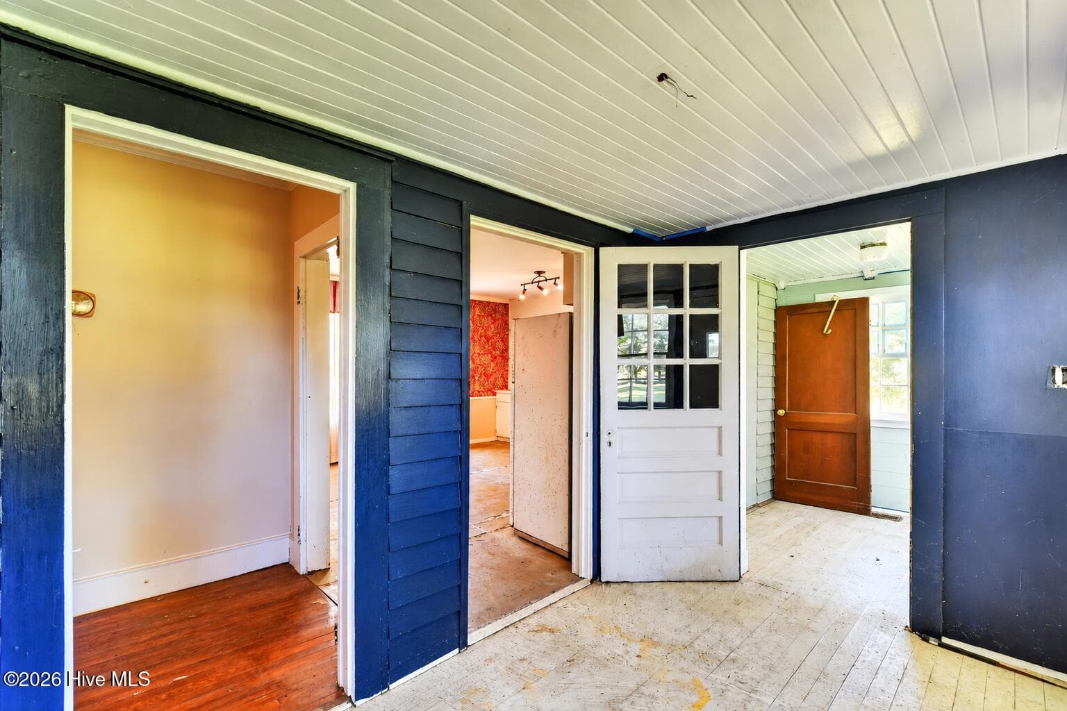 Office/Mudroom - 436 Doctor Robinson Road, Bladenboro, NC 28320