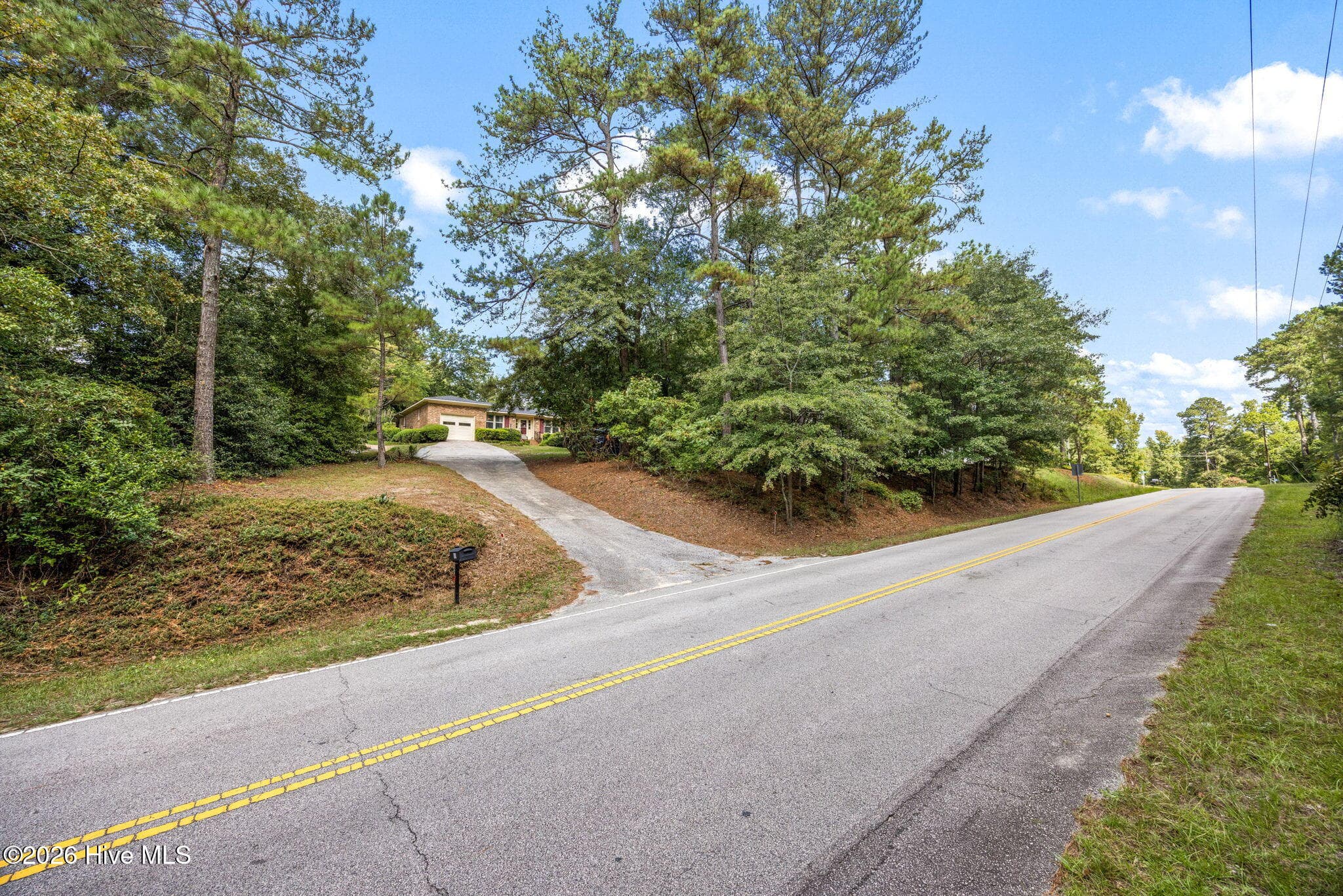 Single Family Residence at 619 Cherokee Drive, North Augusta, SC 29841, photo 2 of 4