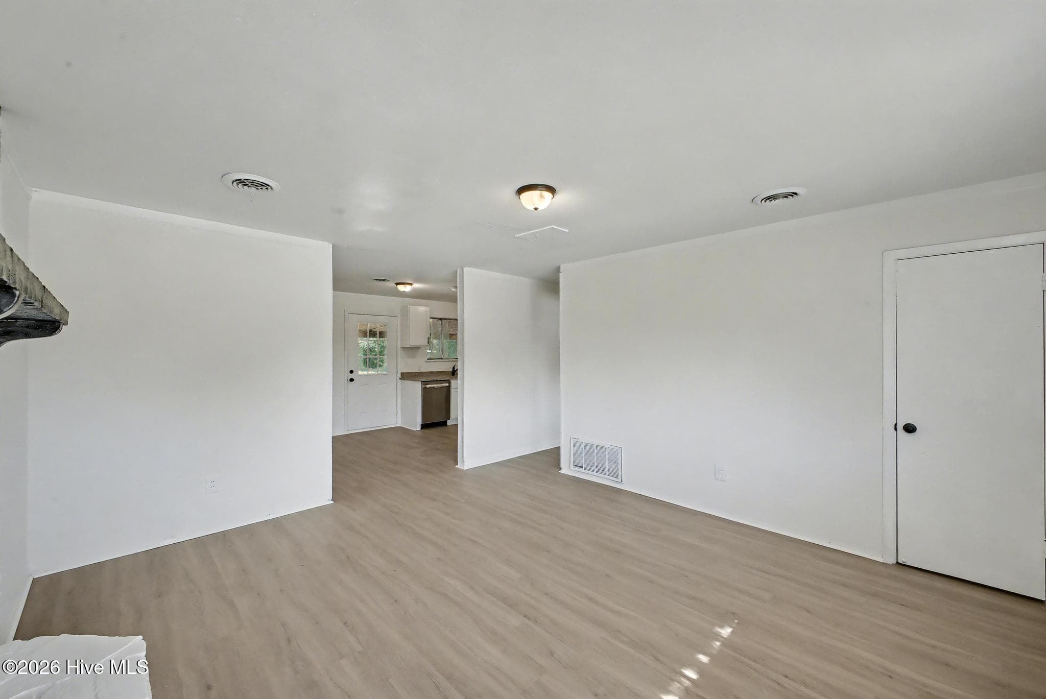 Single Family Residence at 2709 Lumpkin Road, Augusta, GA 30906, photo 8 of 27