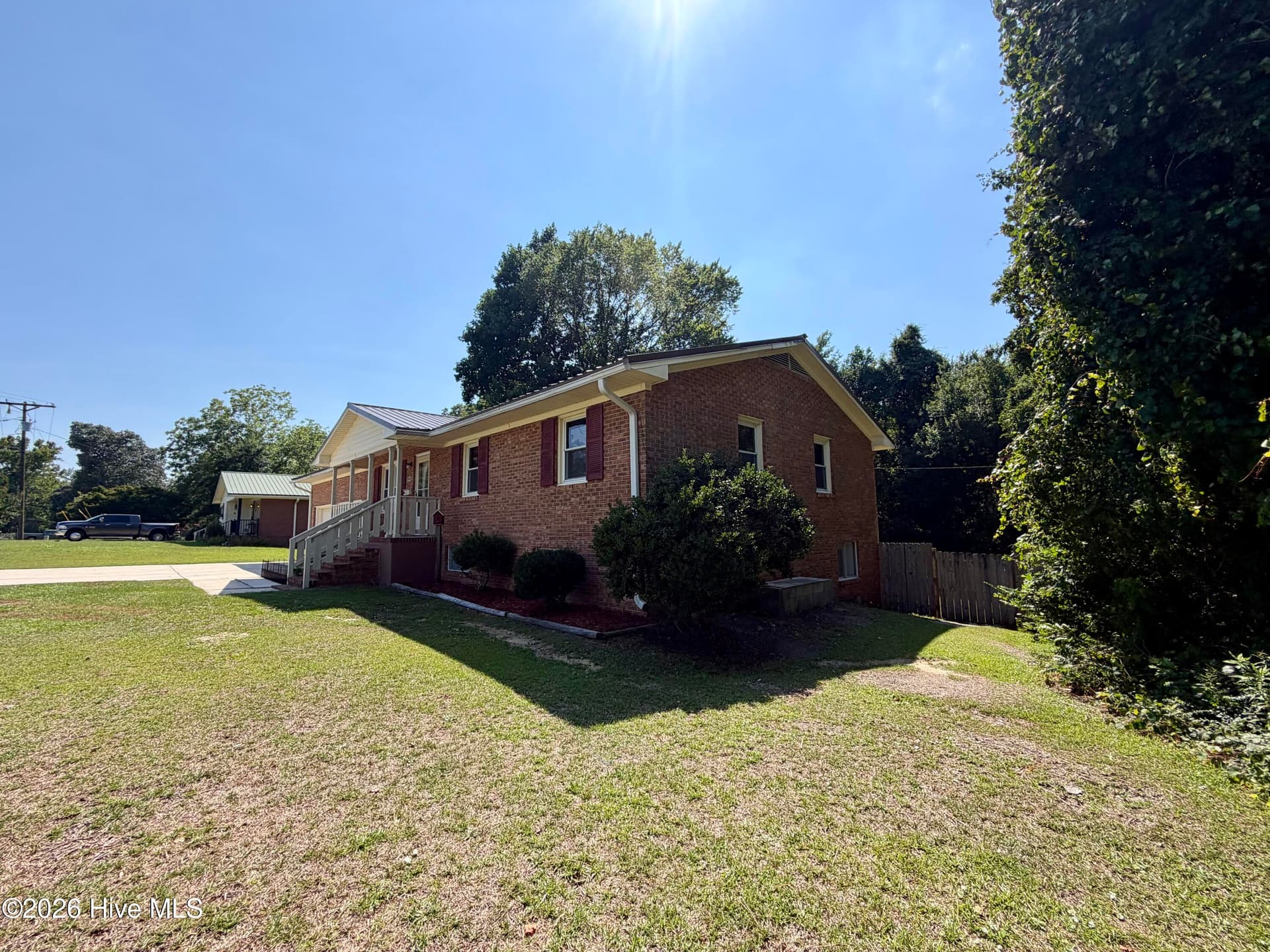 Single Family Residence at 237 Hollywood Boulevard, Havelock, NC 28532, photo 4 of 98