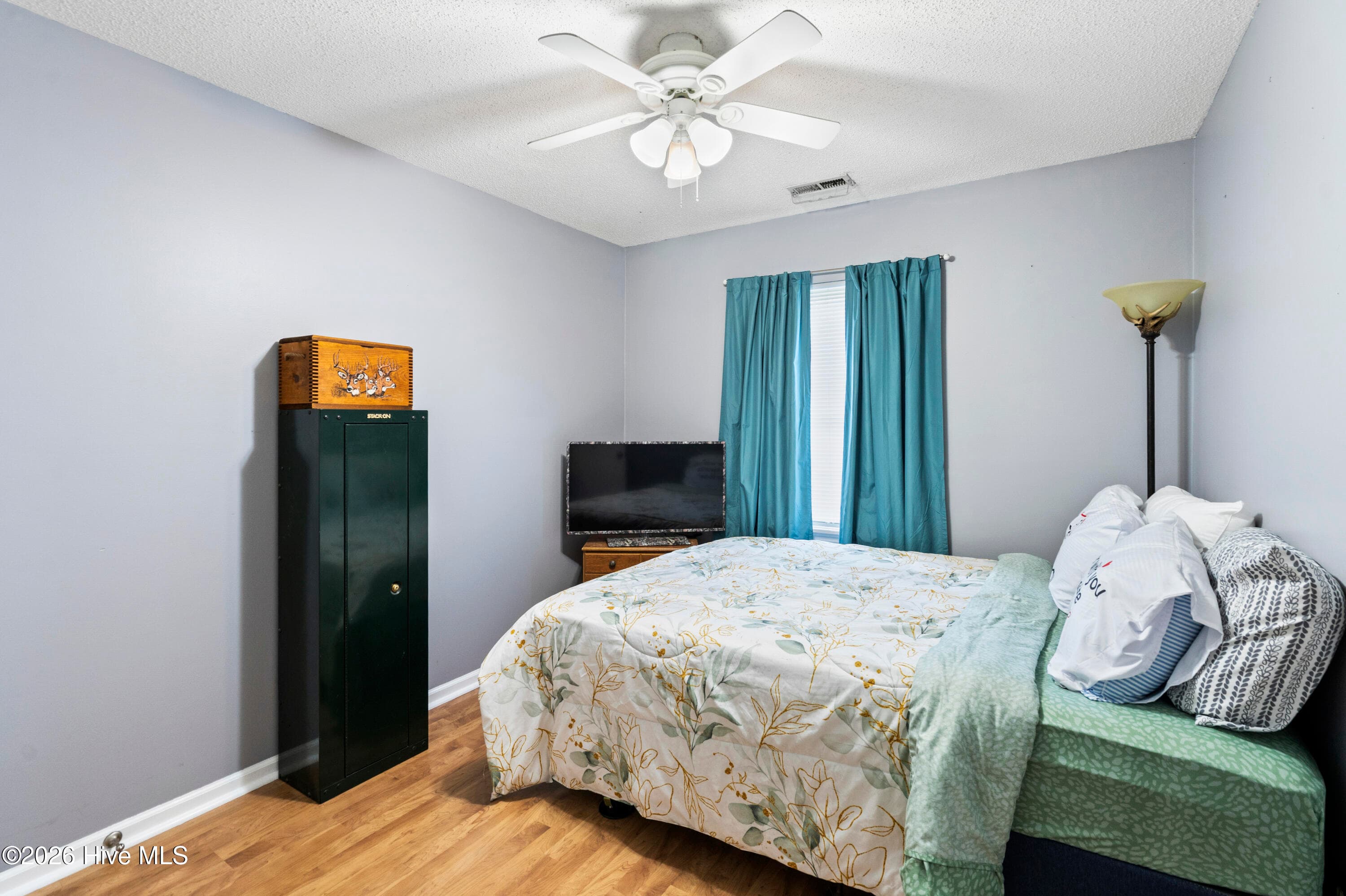Single Family Residence at 259 S Creek Drive, Jacksonville, NC 28540, photo 16 of 32