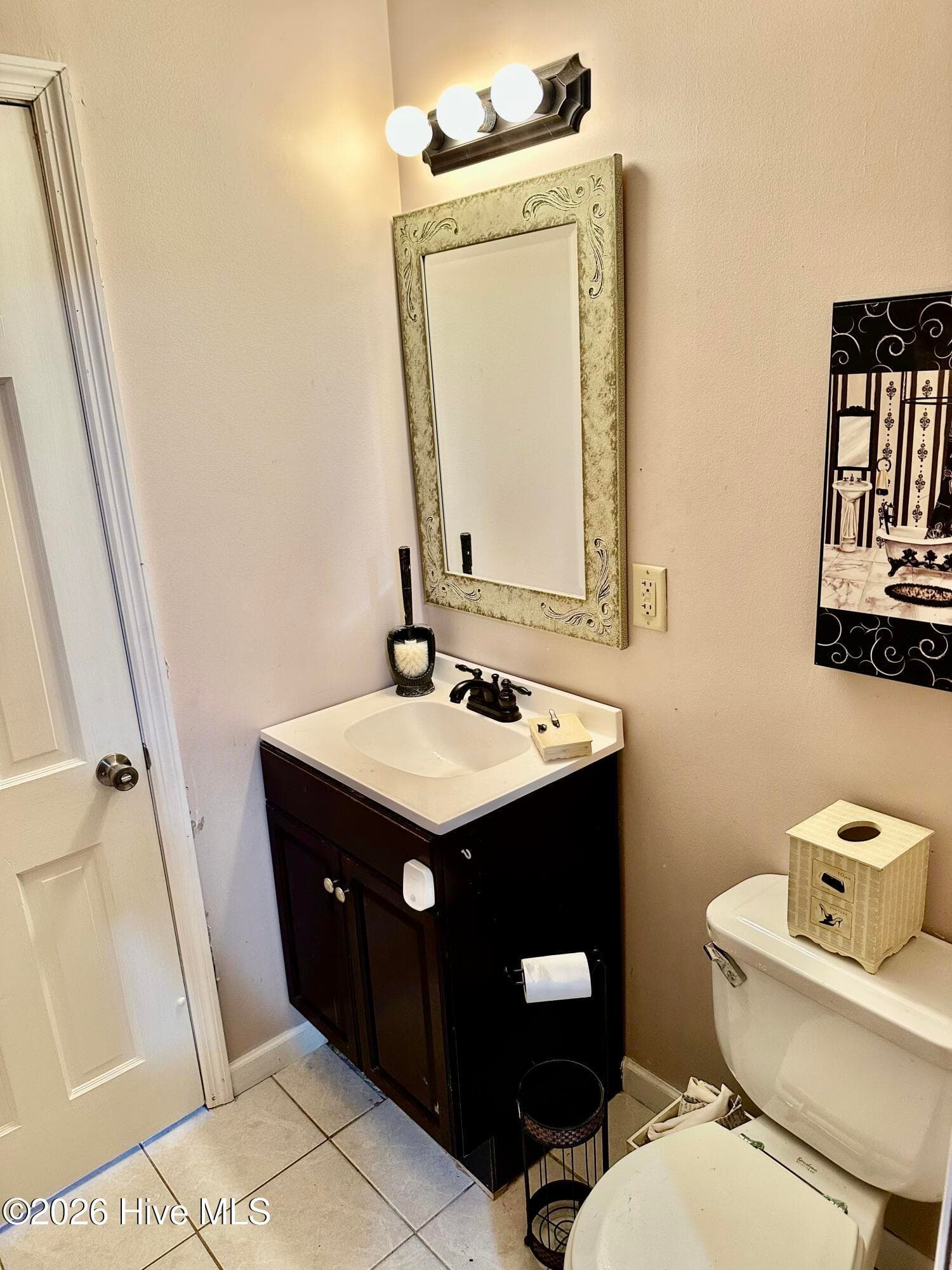 Single Family Residence at 588 Lightwood Knot Road, Kelly, NC 28448, photo 13 of 20