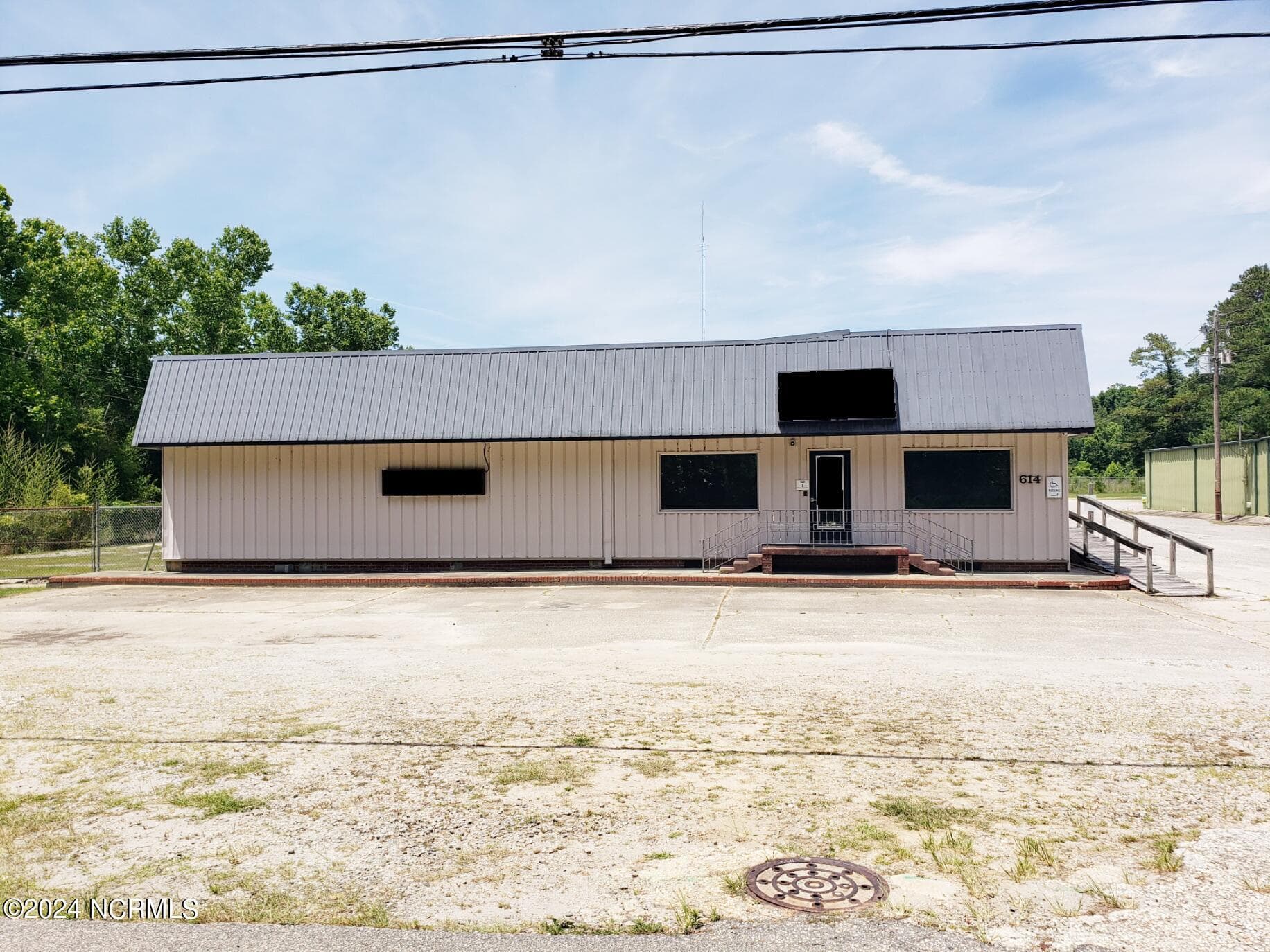 Commercial Sale at 614 Washington Street, Whiteville, NC 28472, photo 13 of 13