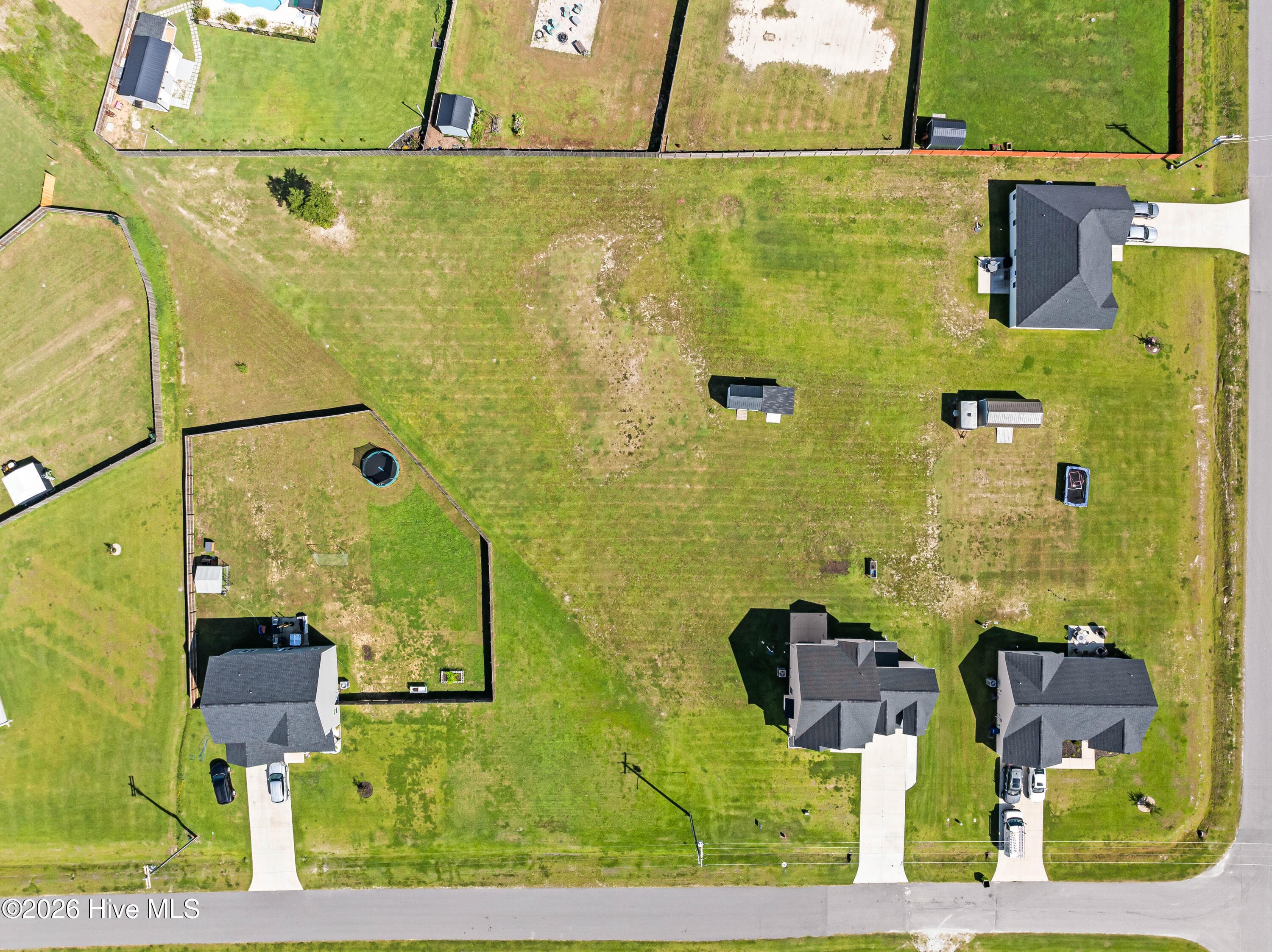 Single Family Residence at 158 Uzzell Road, Hubert, NC 28539, photo 5 of 45
