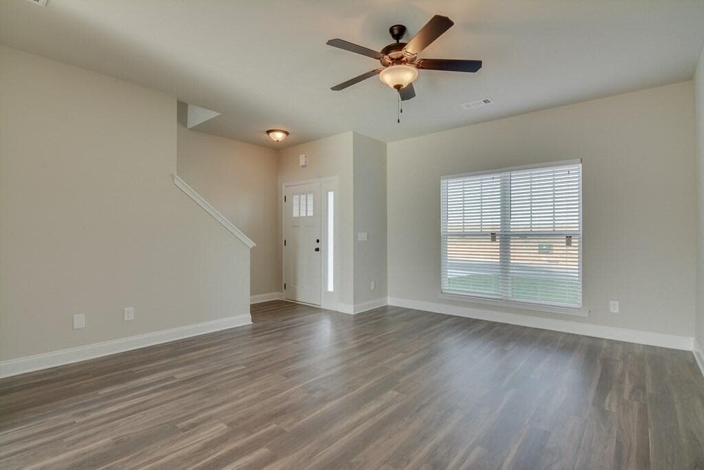 Single Family Residence at 384 Mill Stone Lane, North Augusta, SC 29860, photo 6 of 28