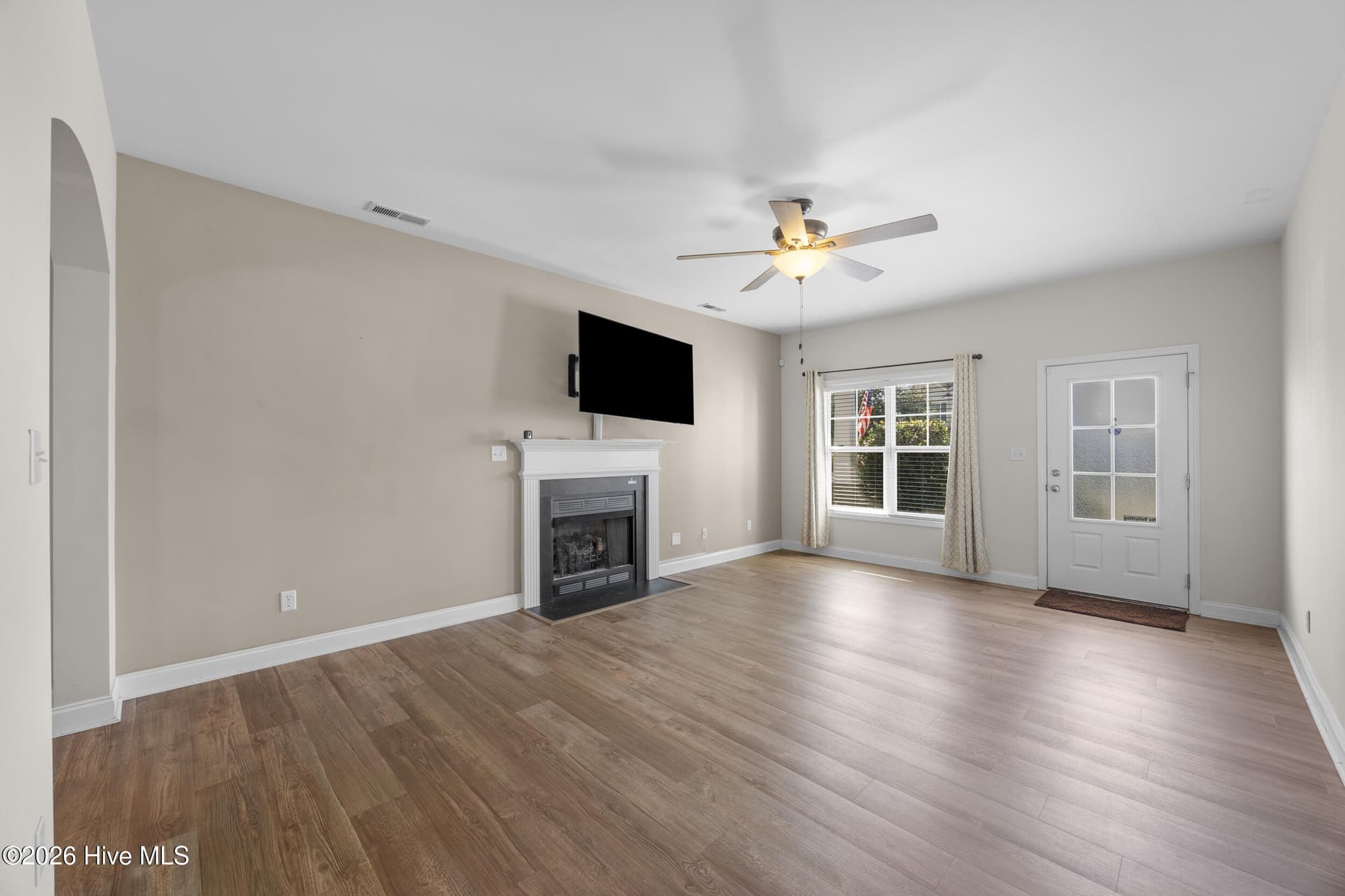 Single Family Residence at 104 Saw Grass Drive, Maple Hill, NC 28454, photo 4 of 50