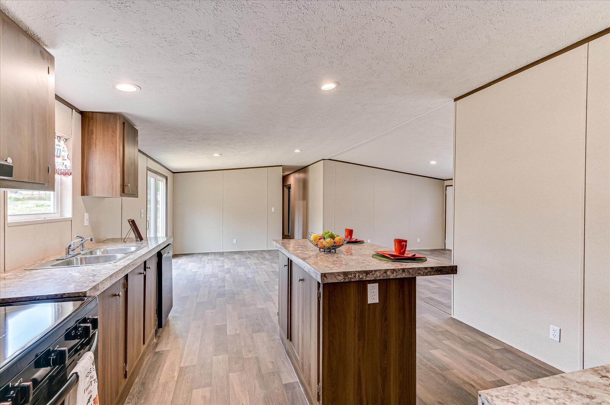 Manufactured Home at 4052 Us-25, Hephzibah, GA 30815, photo 15 of 34