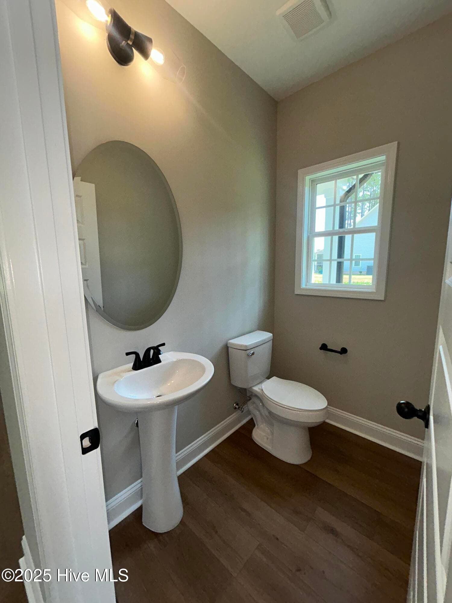 Single Family Residence at 28880 Deercroft Drive, Wagram, NC 28396, photo 23 of 123
