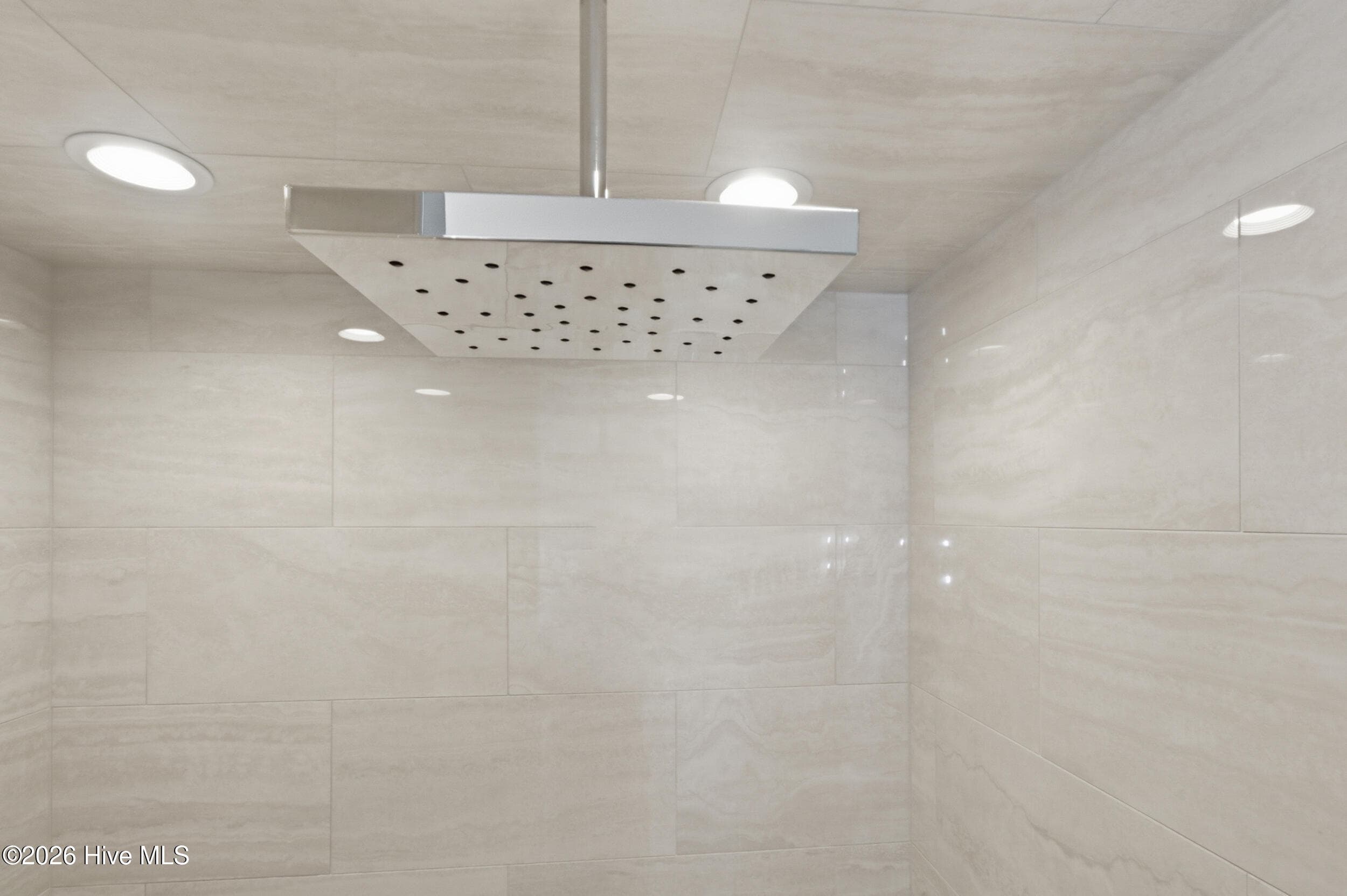 Owners Bathroom - 404 Avenue C, New Bern, NC 28560