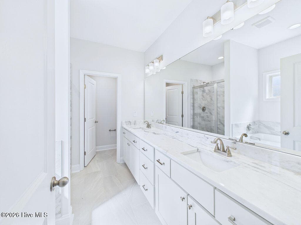 TELLURIDE LOT 06 - "Colston" - 229 Telluride Court, Aberdeen, NC 28315